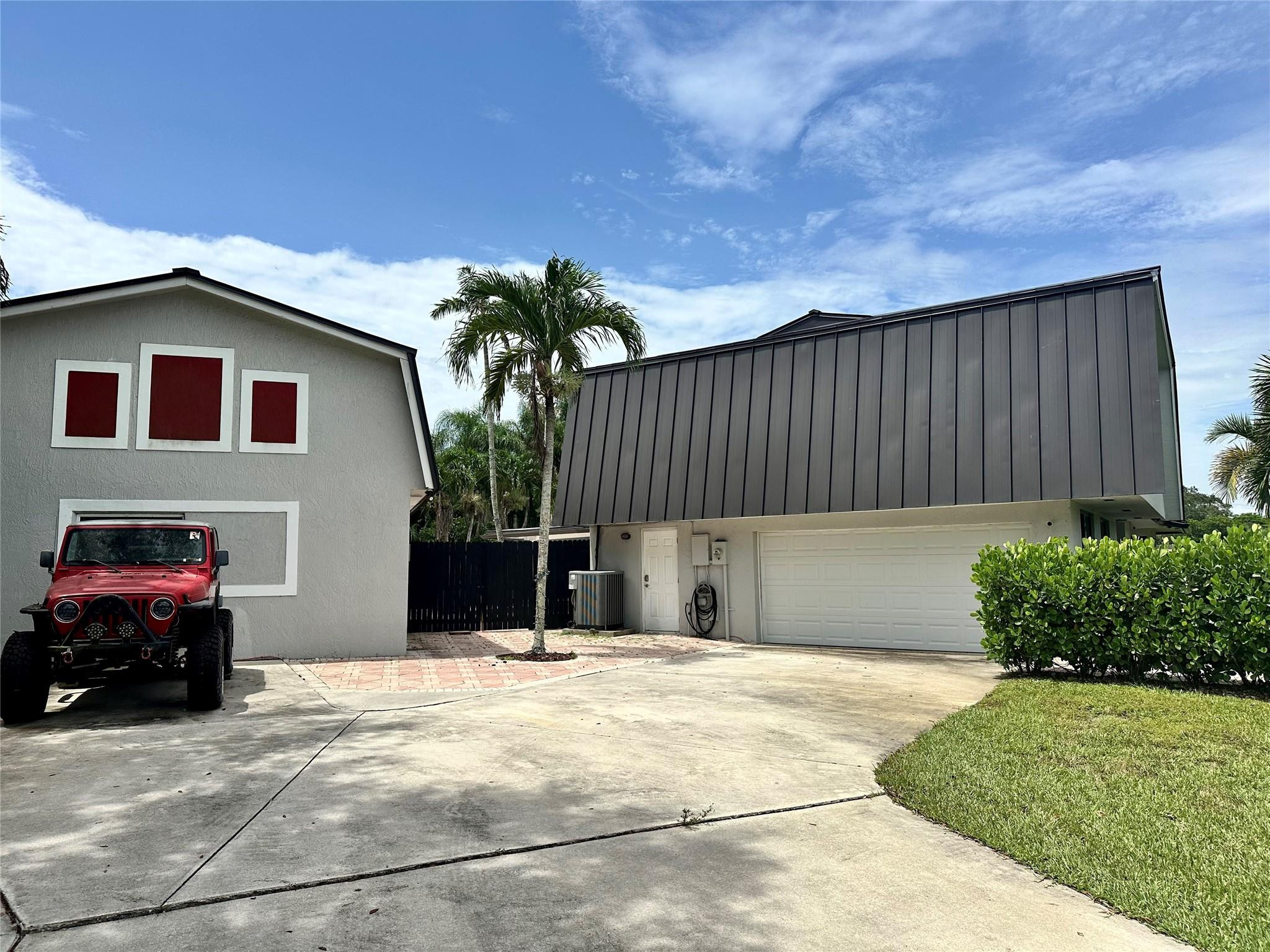 1250 NW 118 Avenue