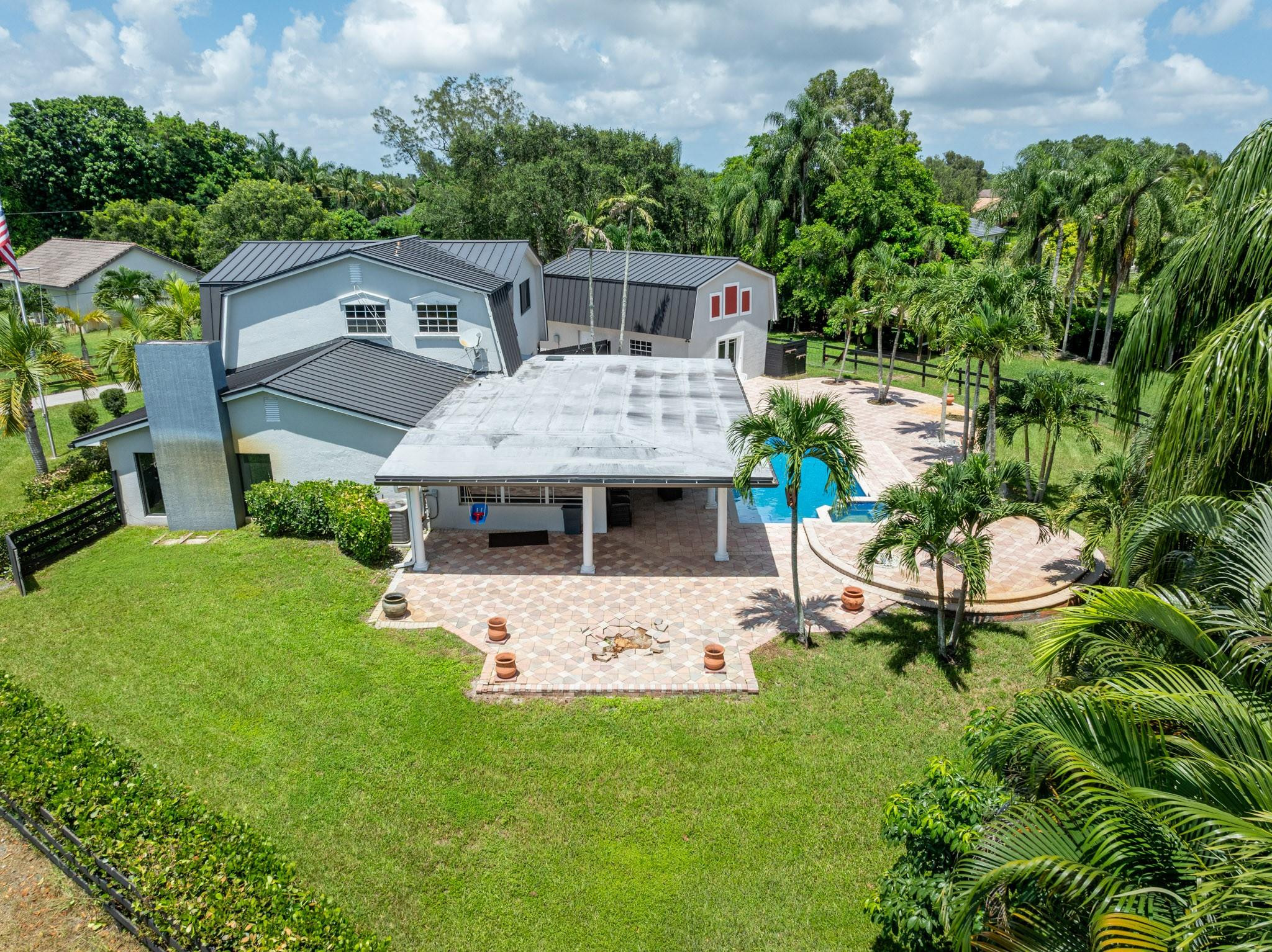 1250 NW 118 Avenue