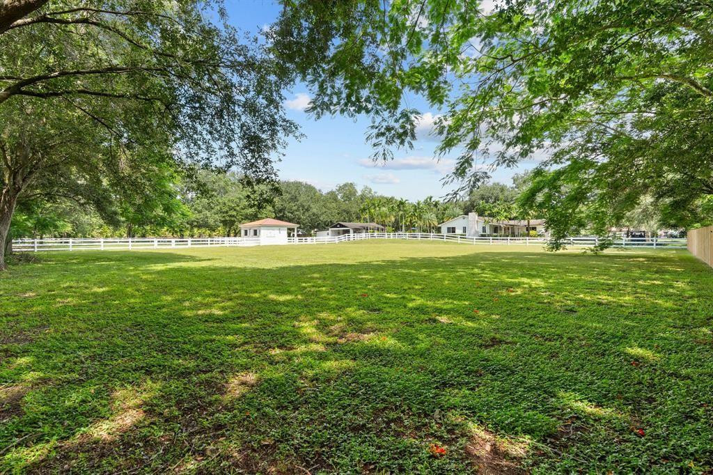 13800 SW 50th Manor