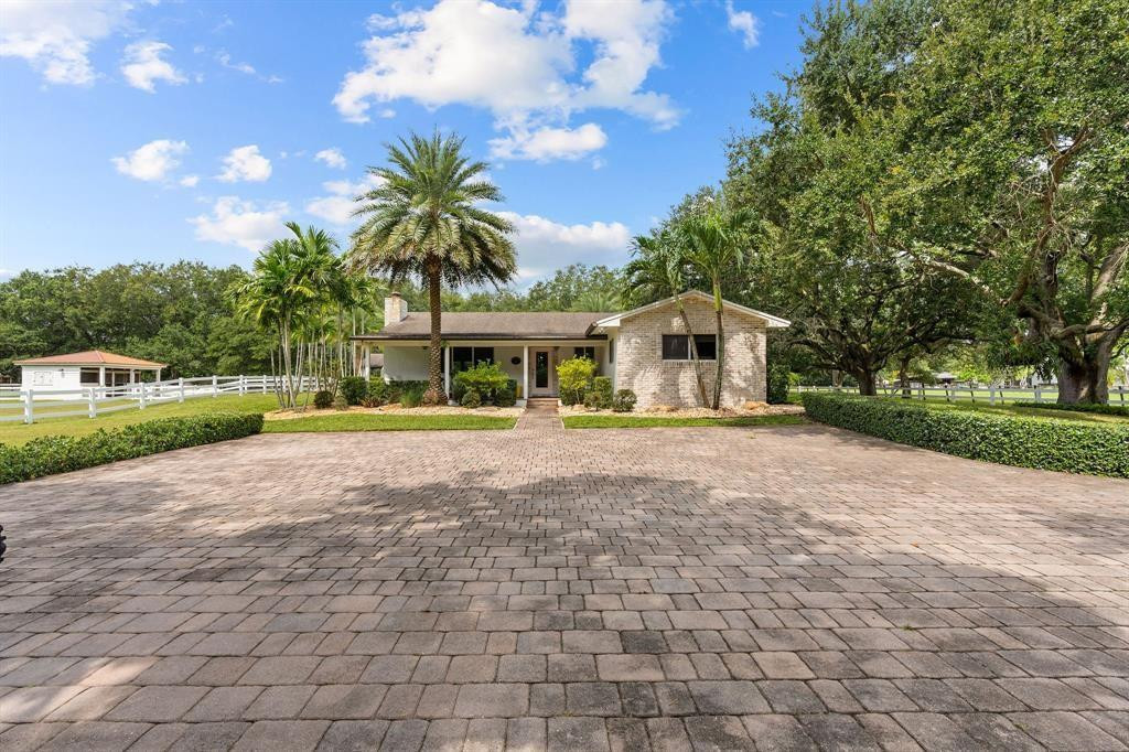 13800 SW 50th Manor