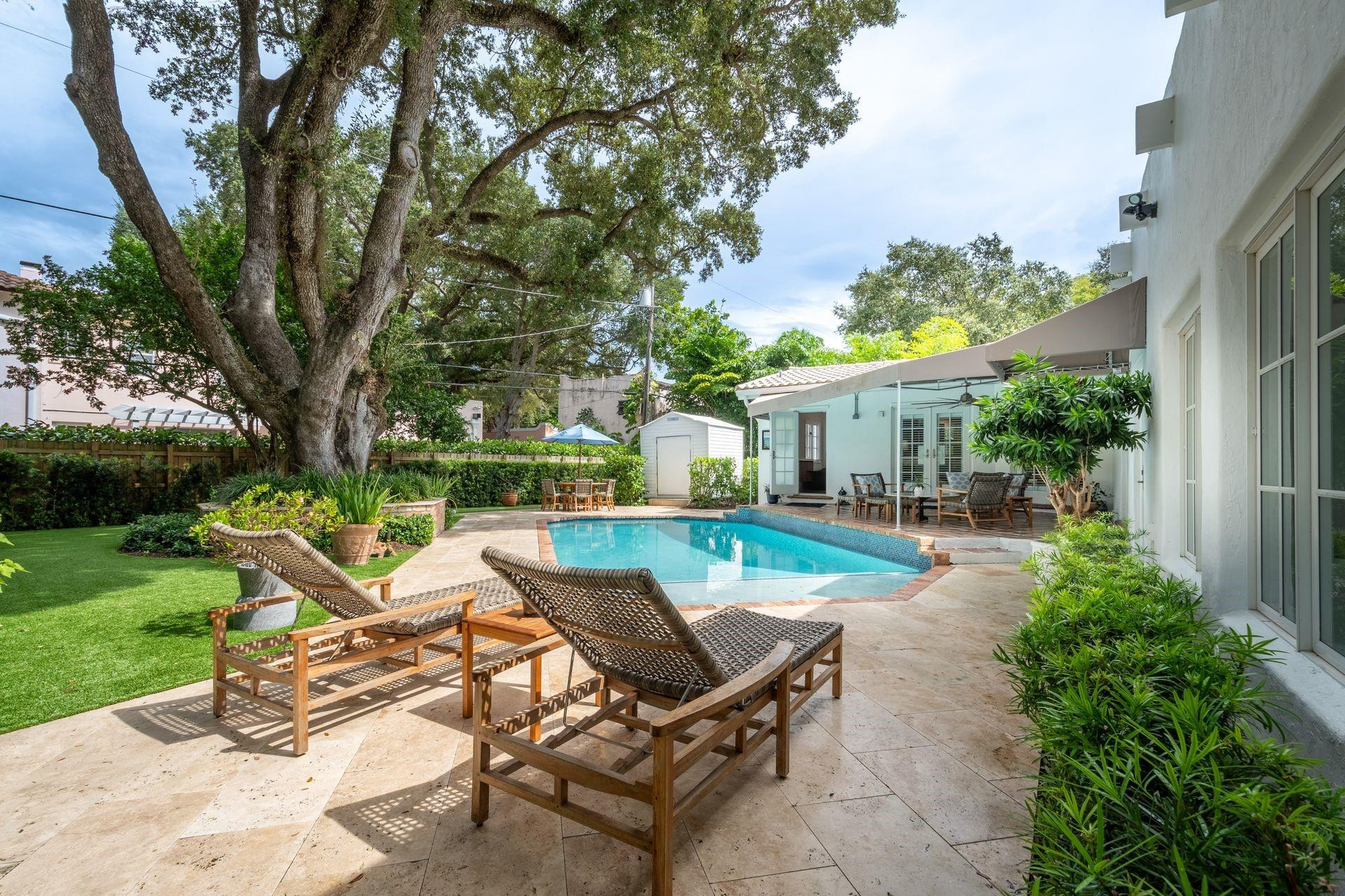 1001 SE 5th Court