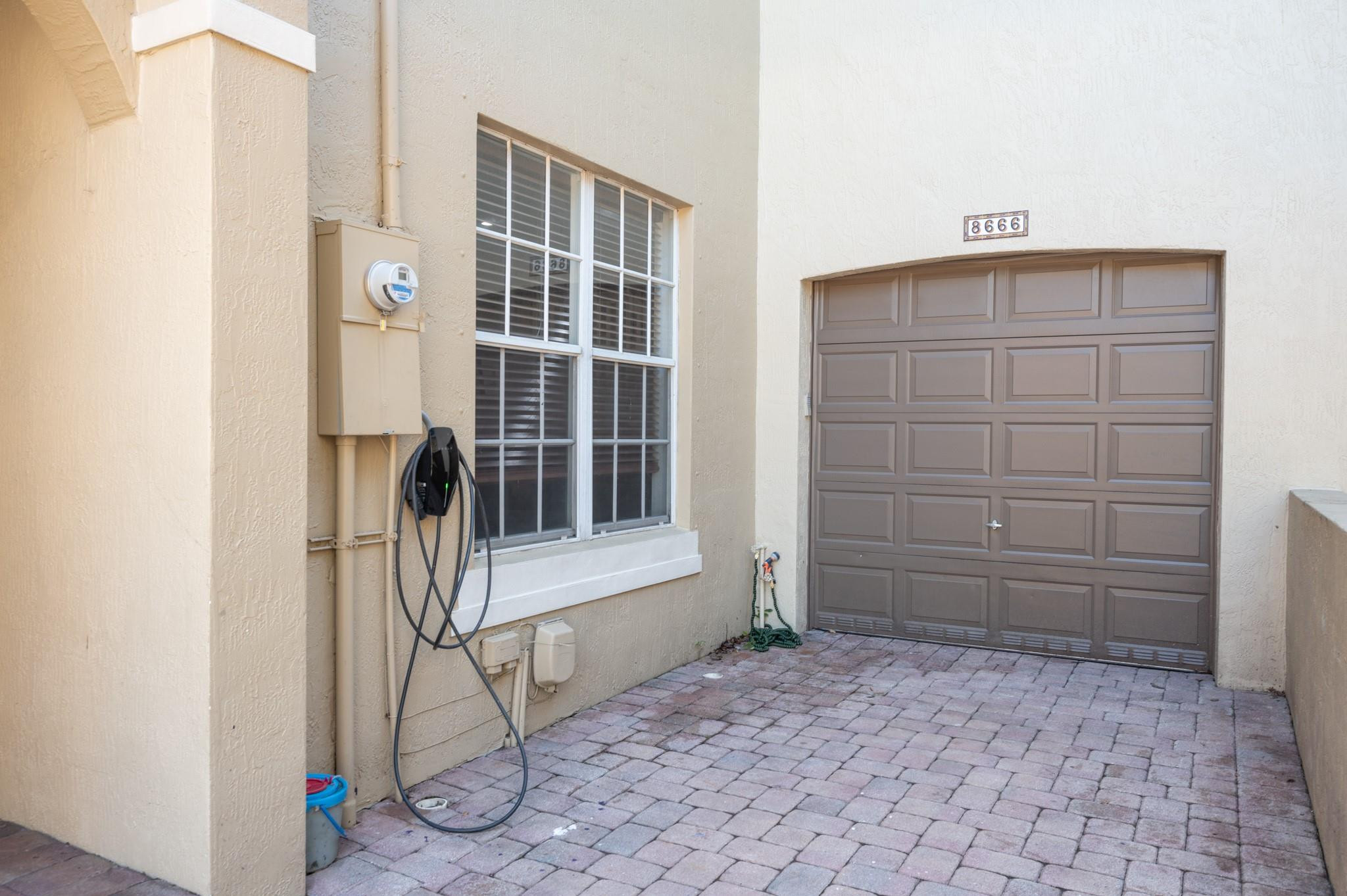 8666 Blaze Court