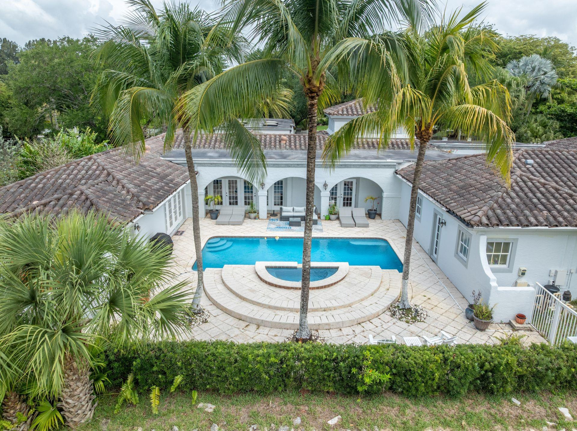 14300 Lake Lane