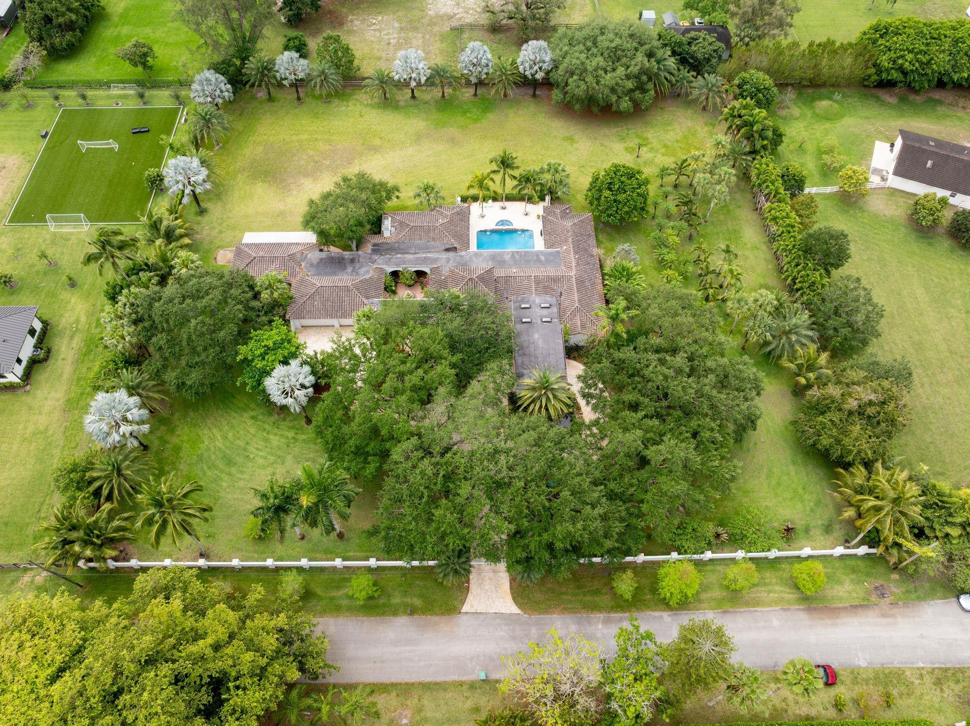 14300 Lake Lane