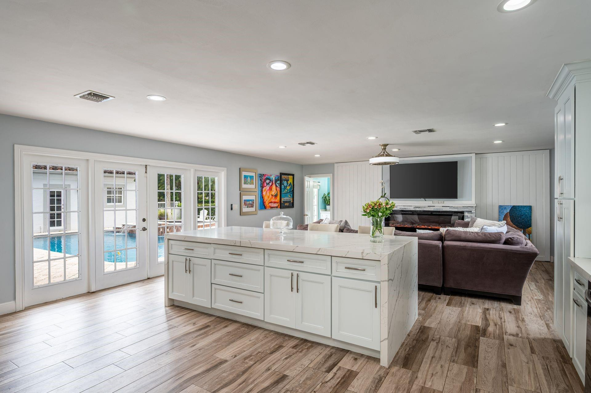 14300 Lake Lane
