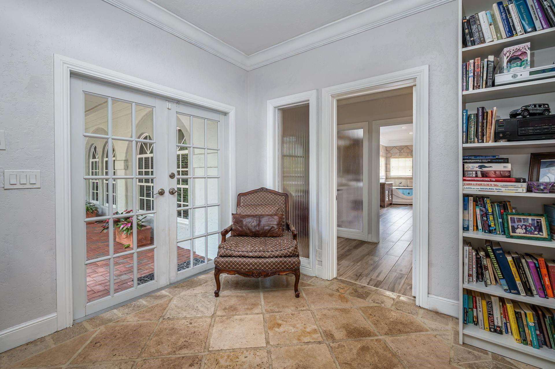 14300 Lake Lane
