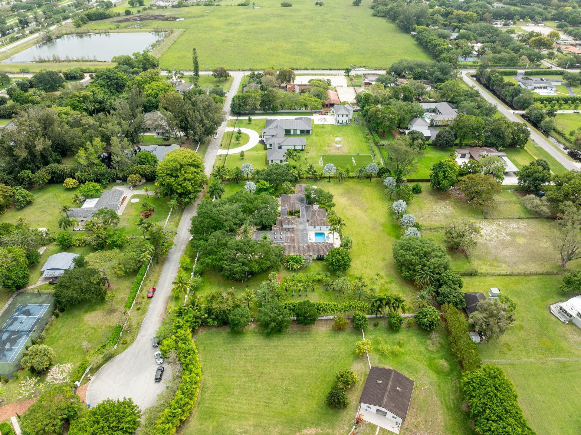 14300 Lake Lane
