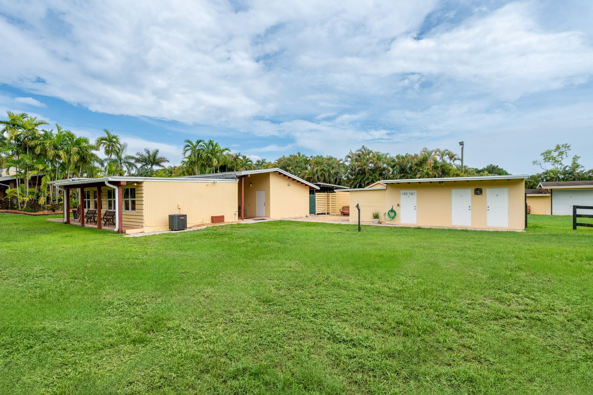 5161 Thoroughbred Lane