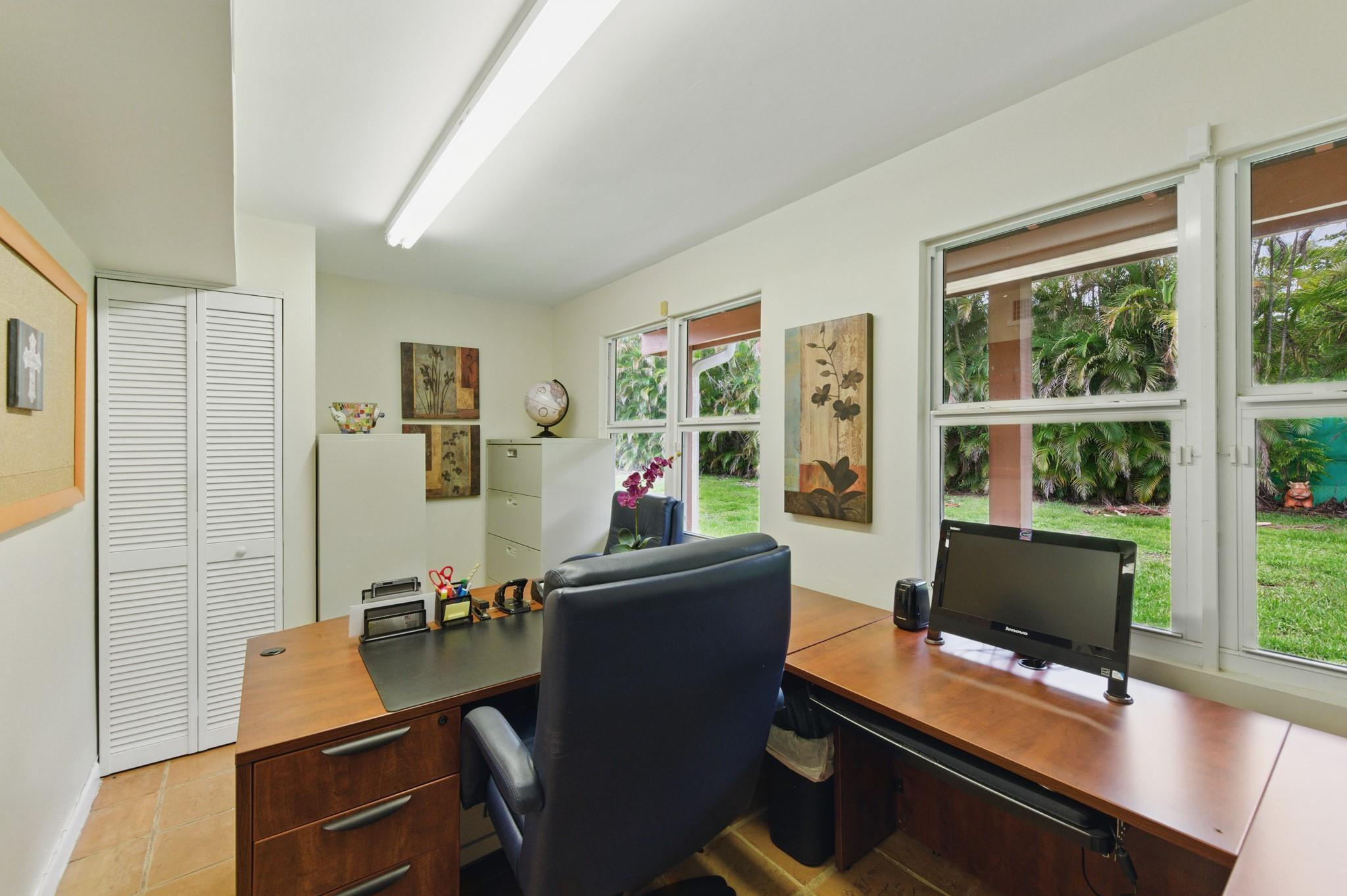 5161 Thoroughbred Lane