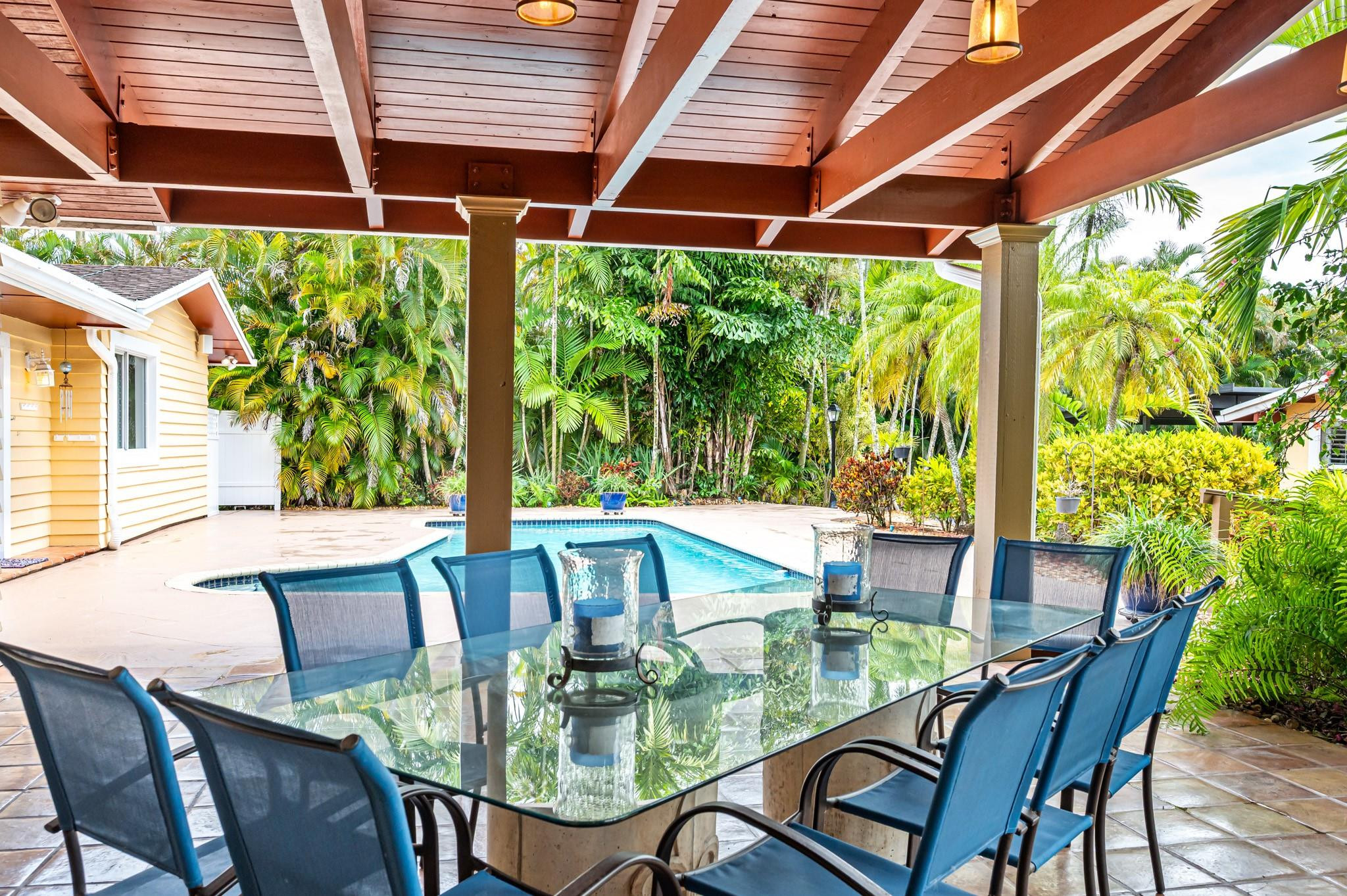 5161 Thoroughbred Lane