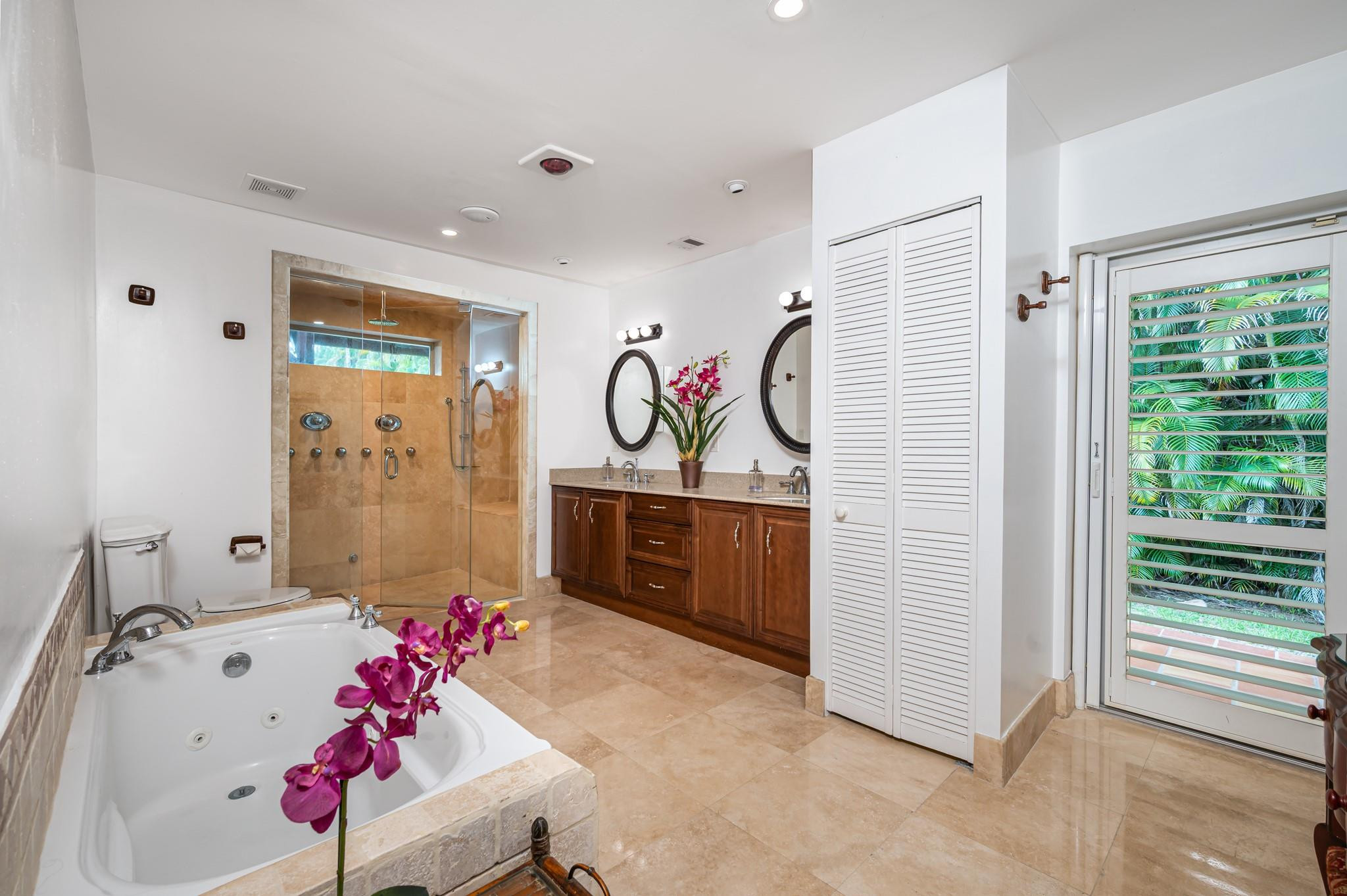 5161 Thoroughbred Lane