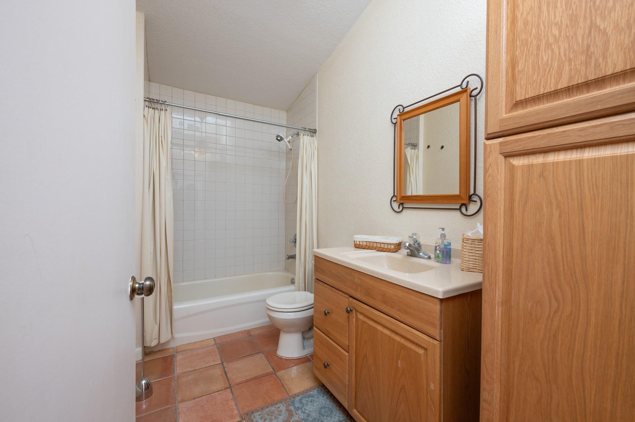 5161 Thoroughbred Lane