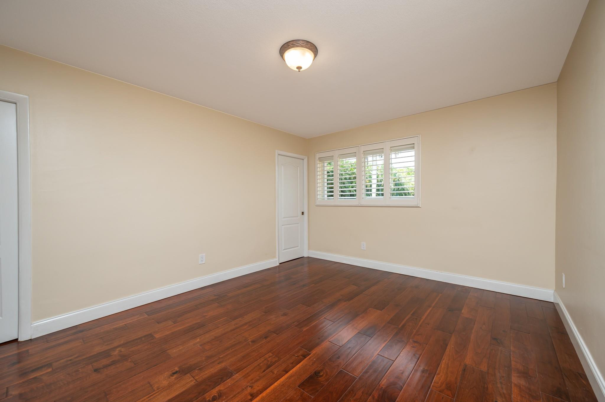 5161 Thoroughbred Lane