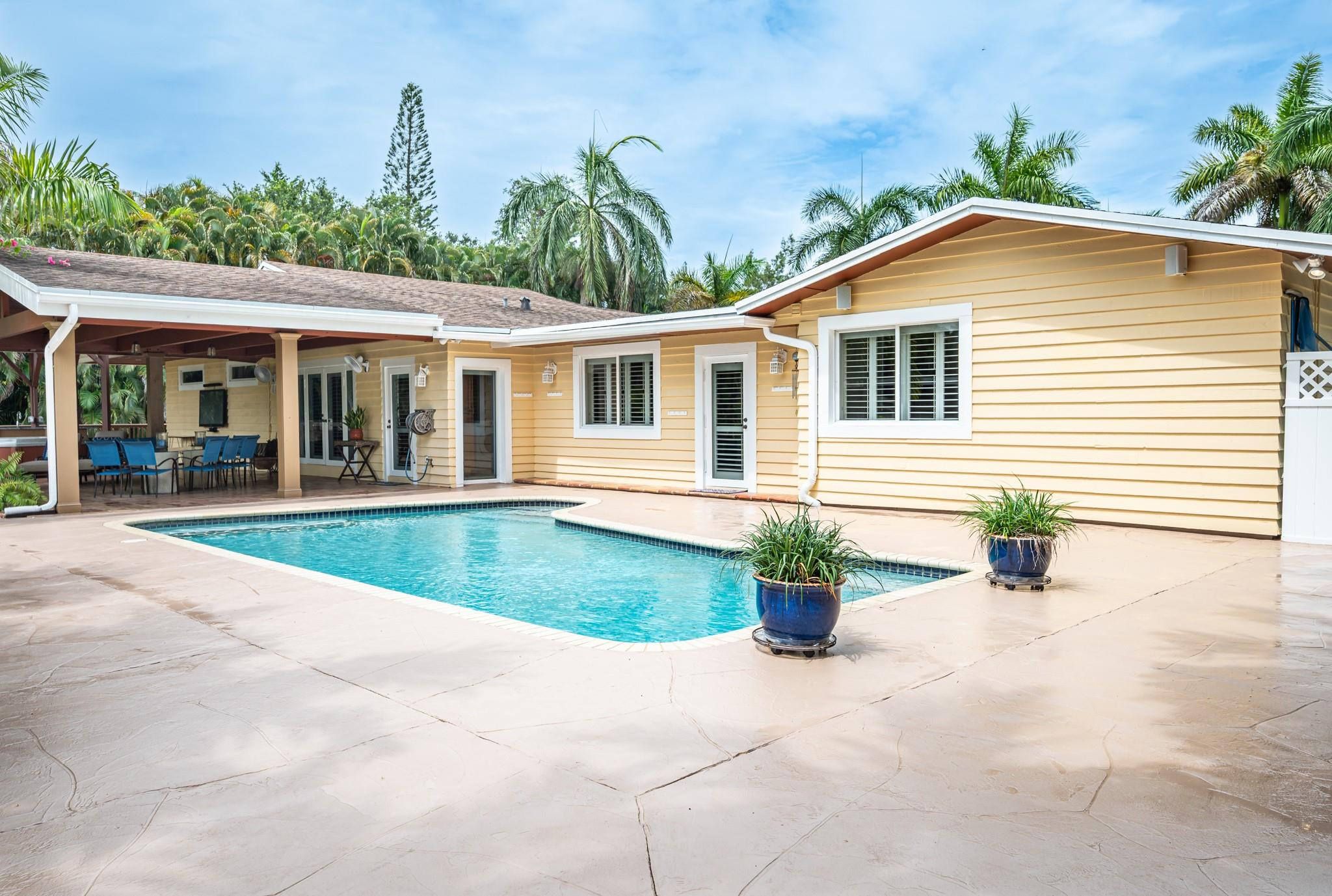 5161 Thoroughbred Lane
