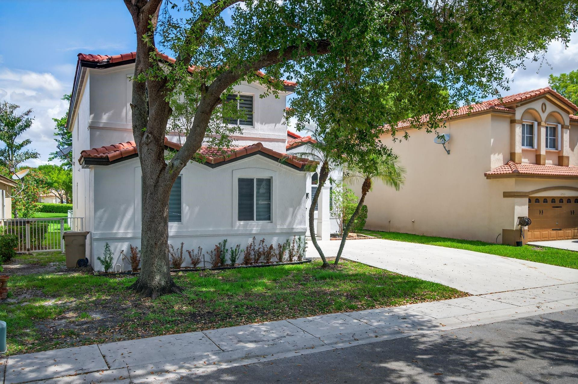 10775 SW 15th Place