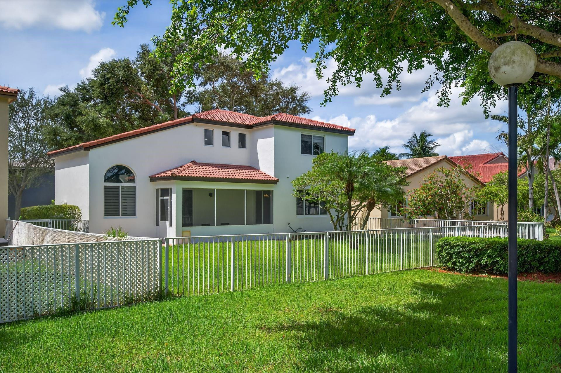 10775 SW 15th Place