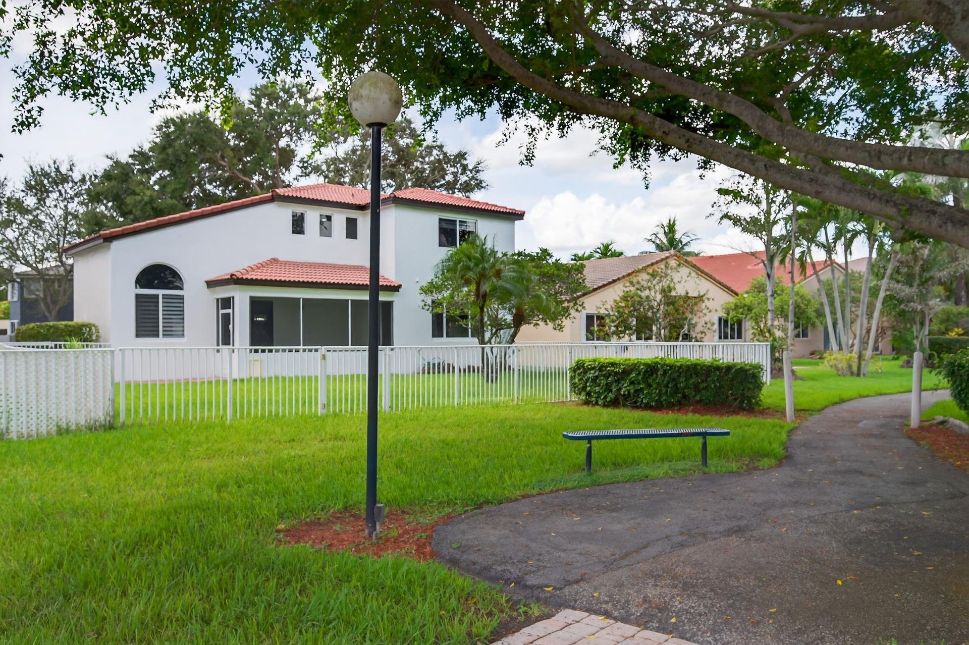 10775 SW 15th Place
