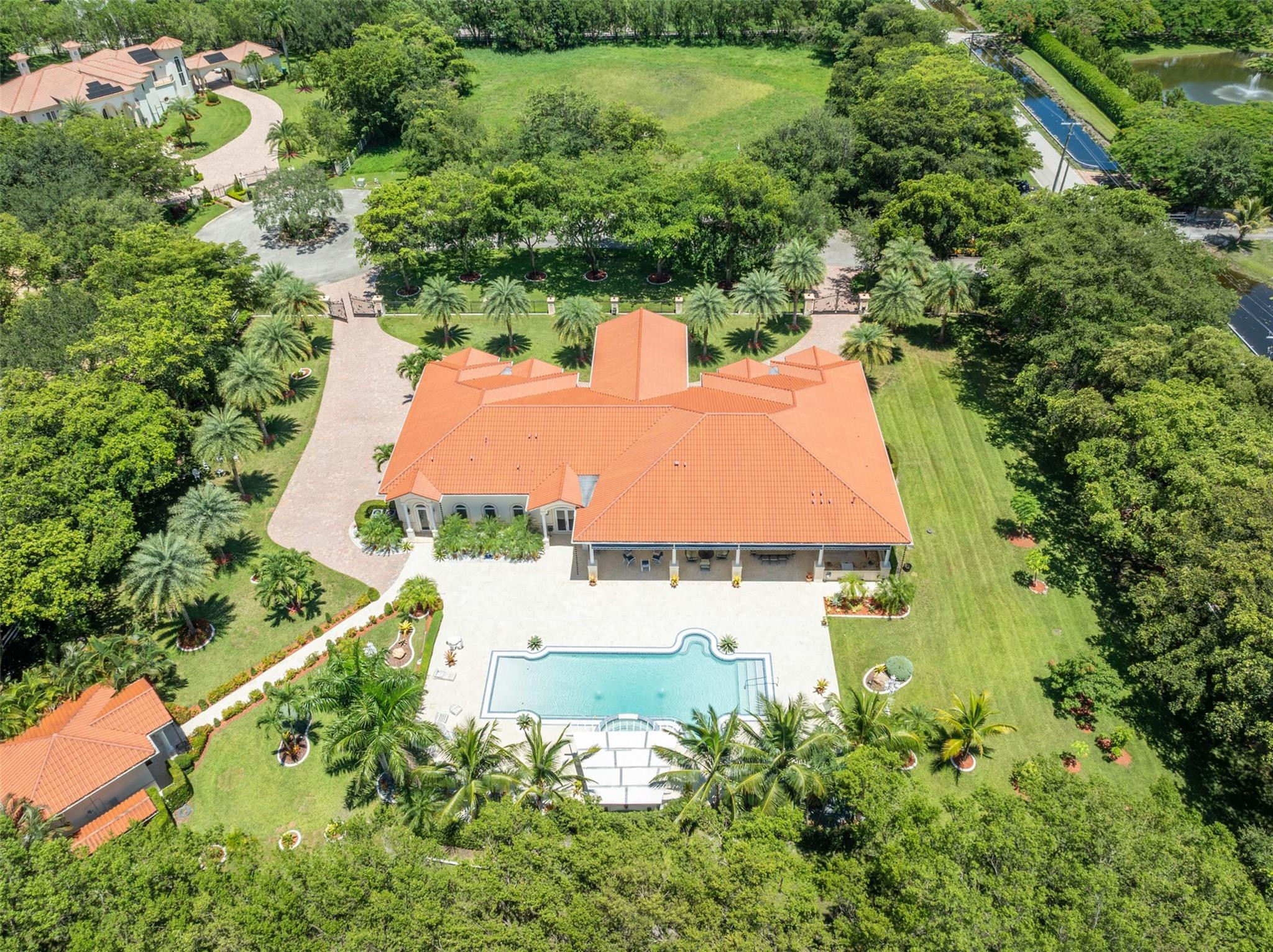 5801 Estates Drive