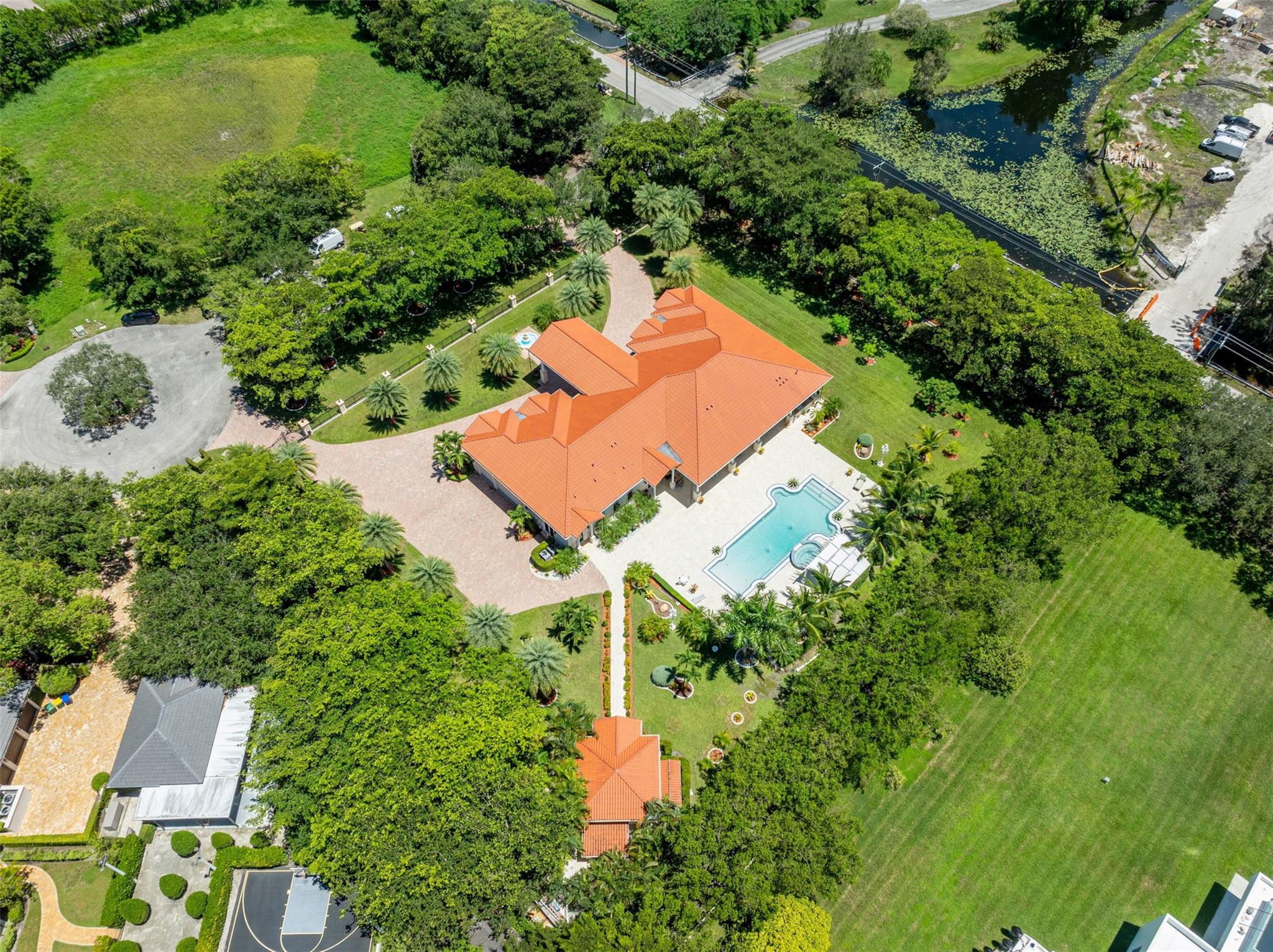 5801 Estates Drive