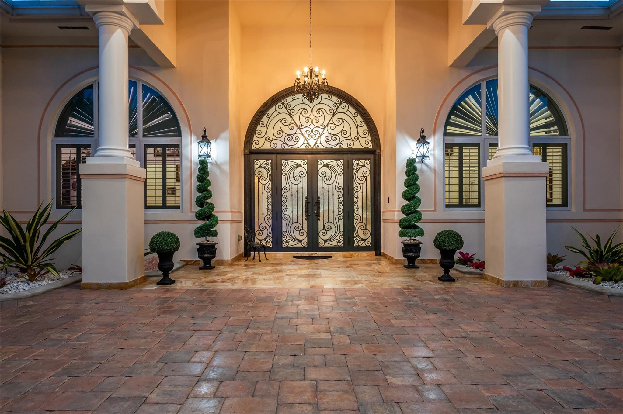 5801 Estates Drive