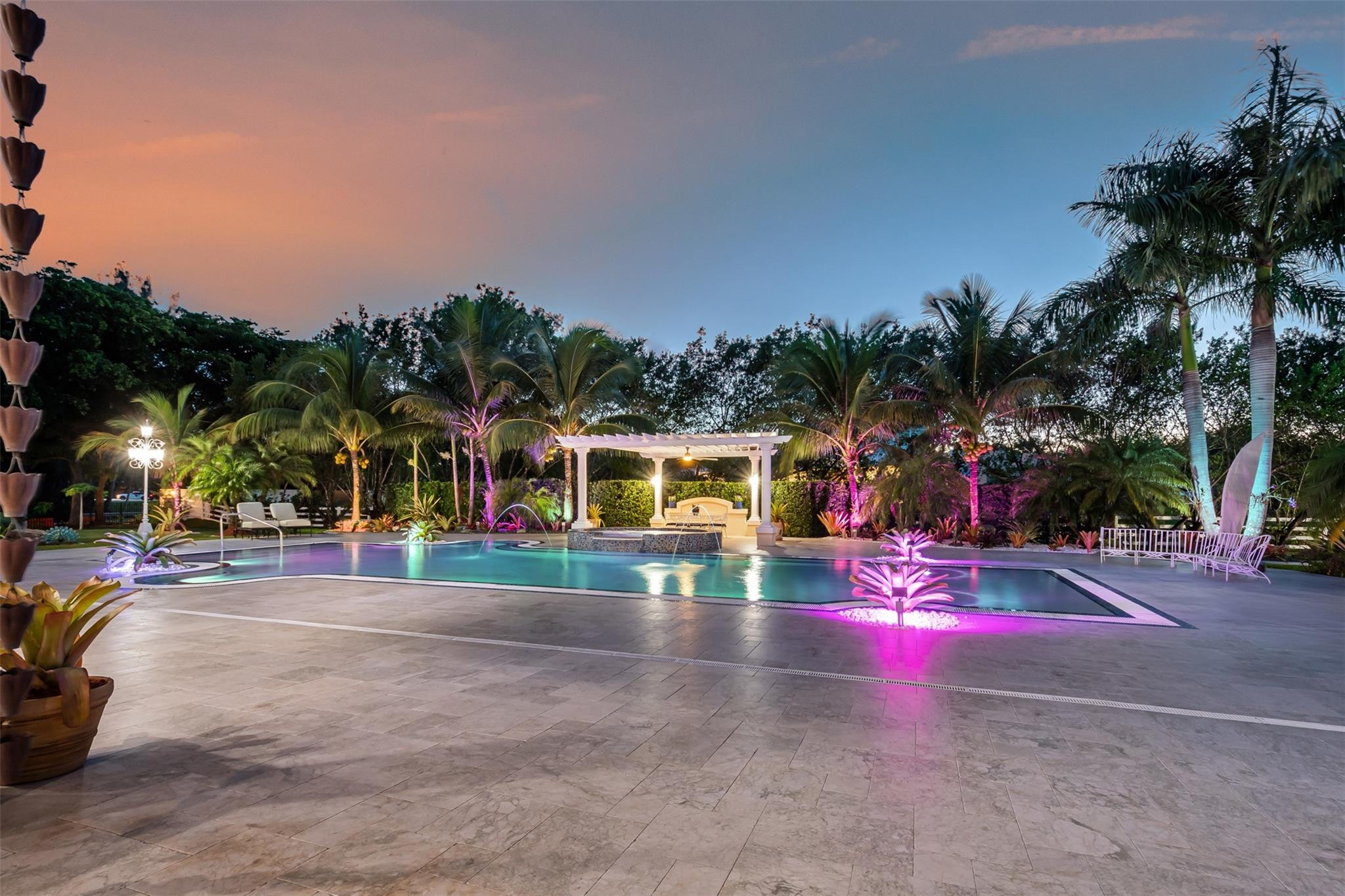 5801 Estates Drive