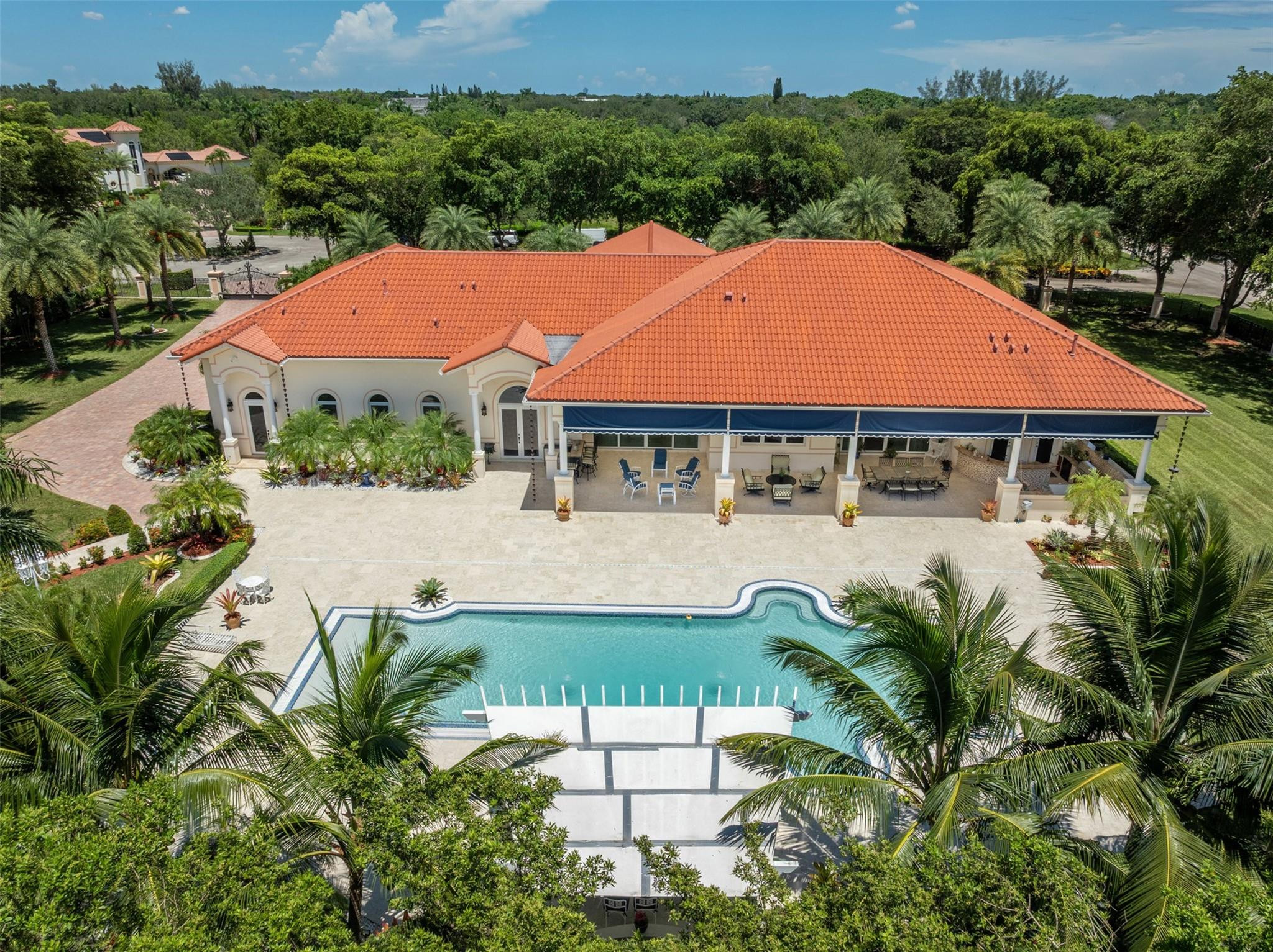 5801 Estates Drive