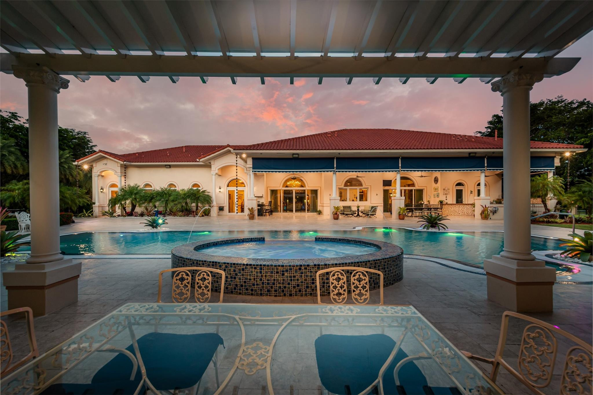 5801 Estates Drive