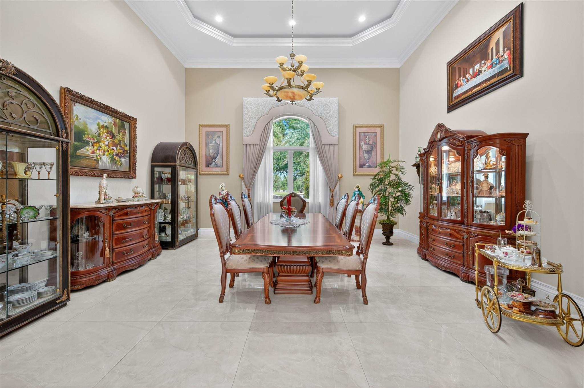 5801 Estates Drive