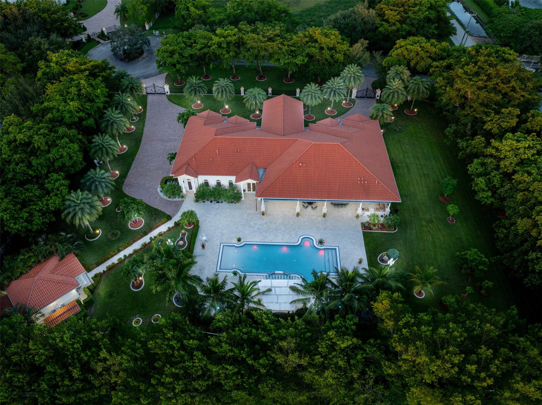5801 Estates Drive