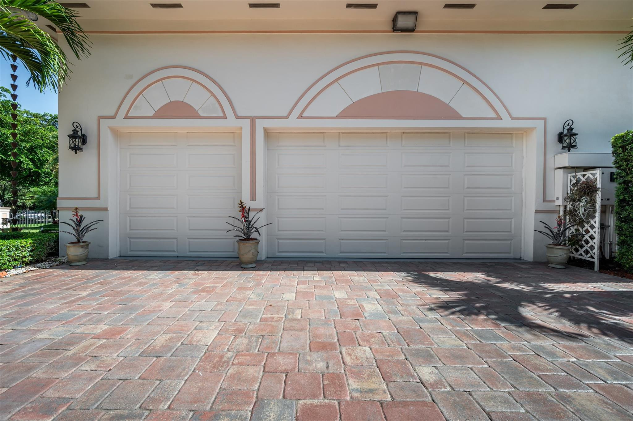 5801 Estates Drive