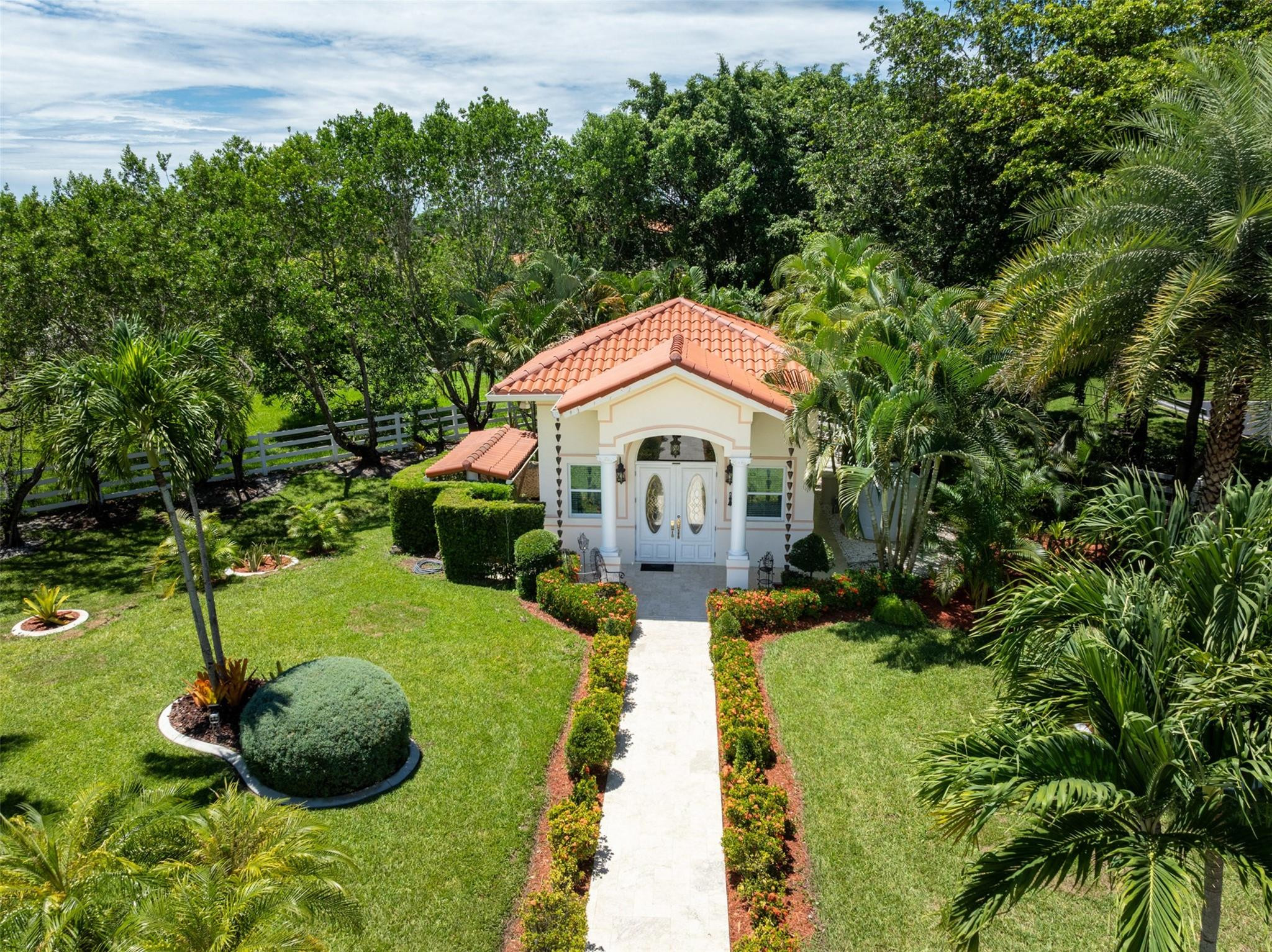 5801 Estates Drive