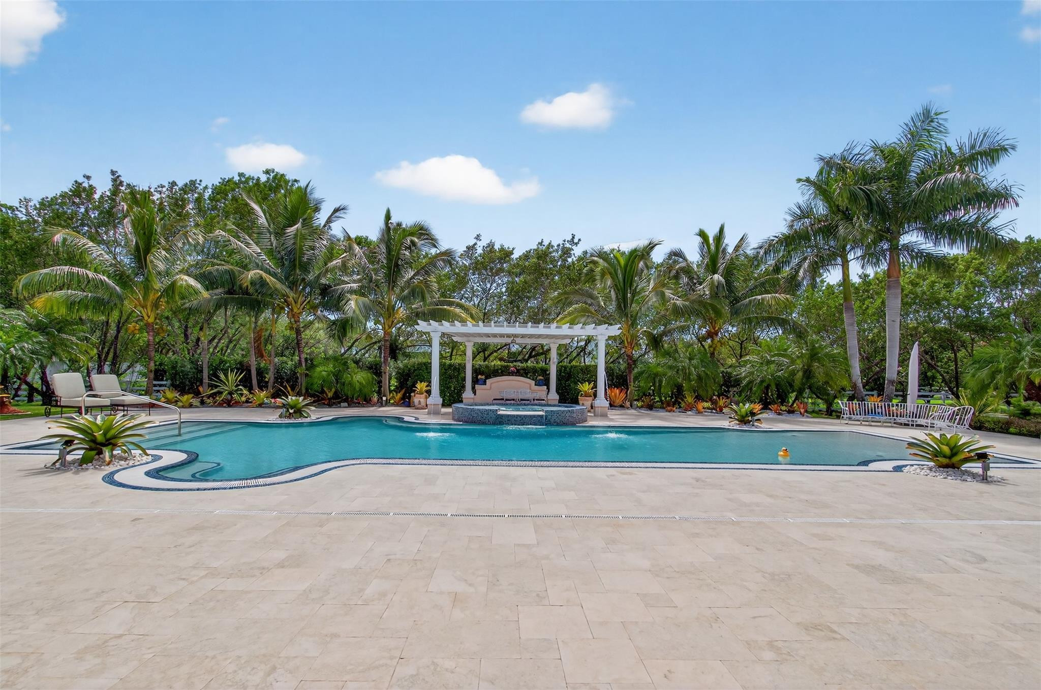 5801 Estates Drive