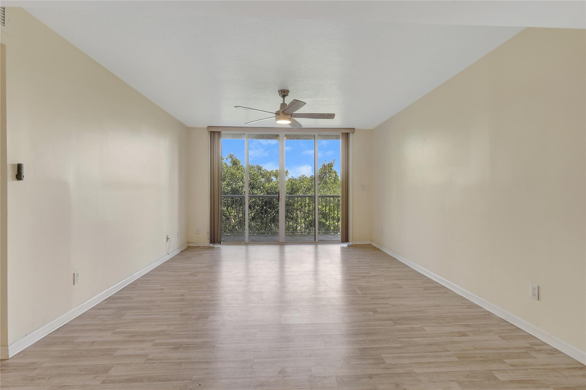 529 E Sheridan Street 3081