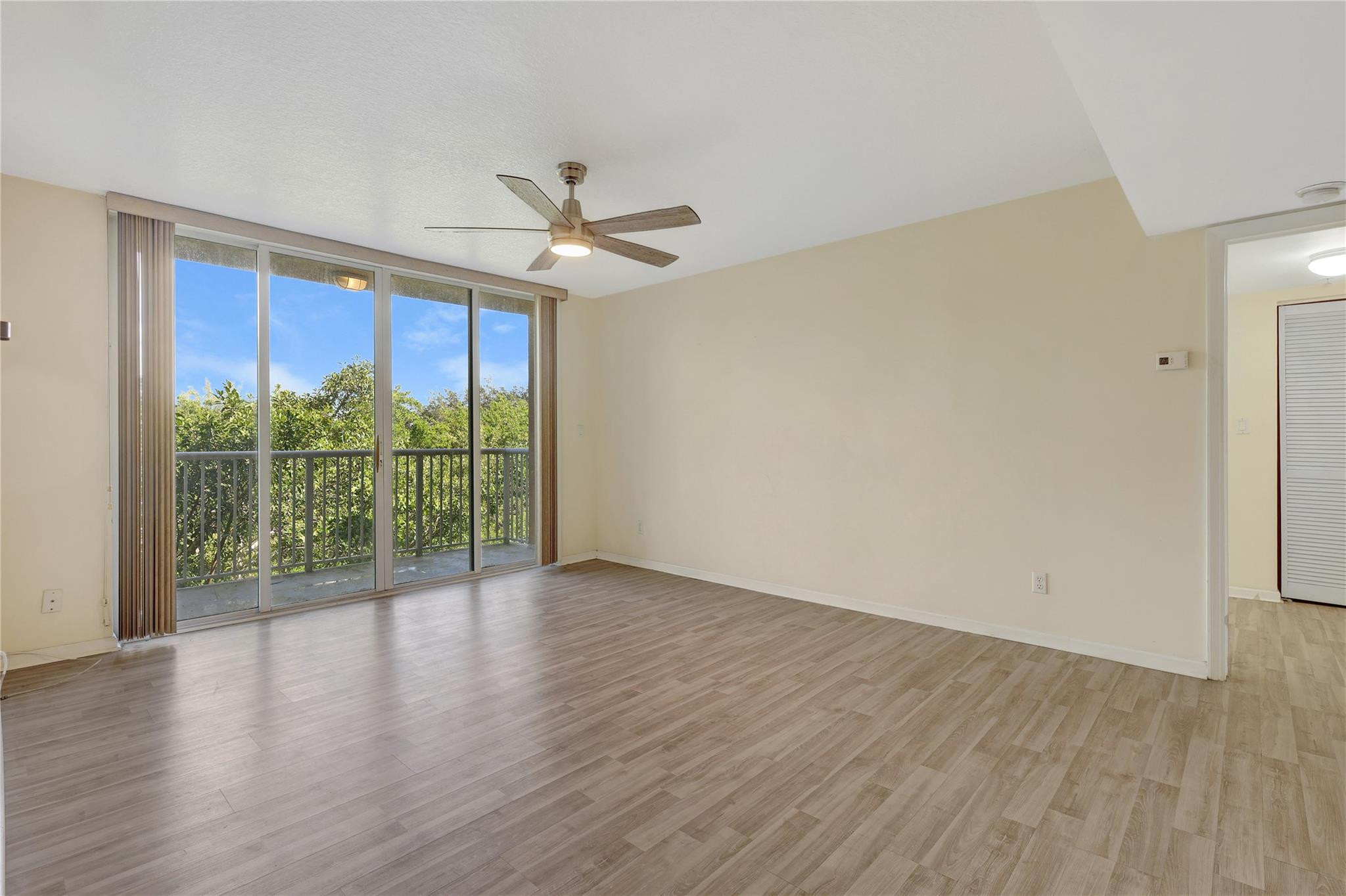 529 E Sheridan Street 3081
