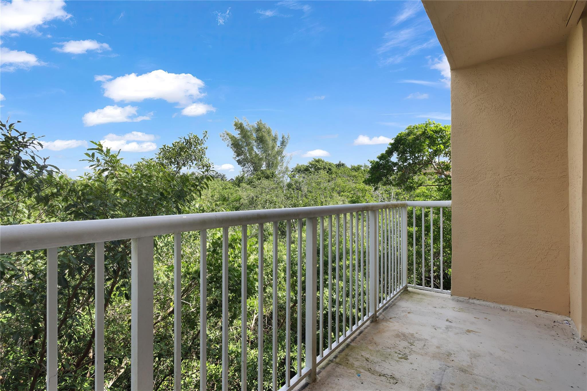 529 E Sheridan Street 3081