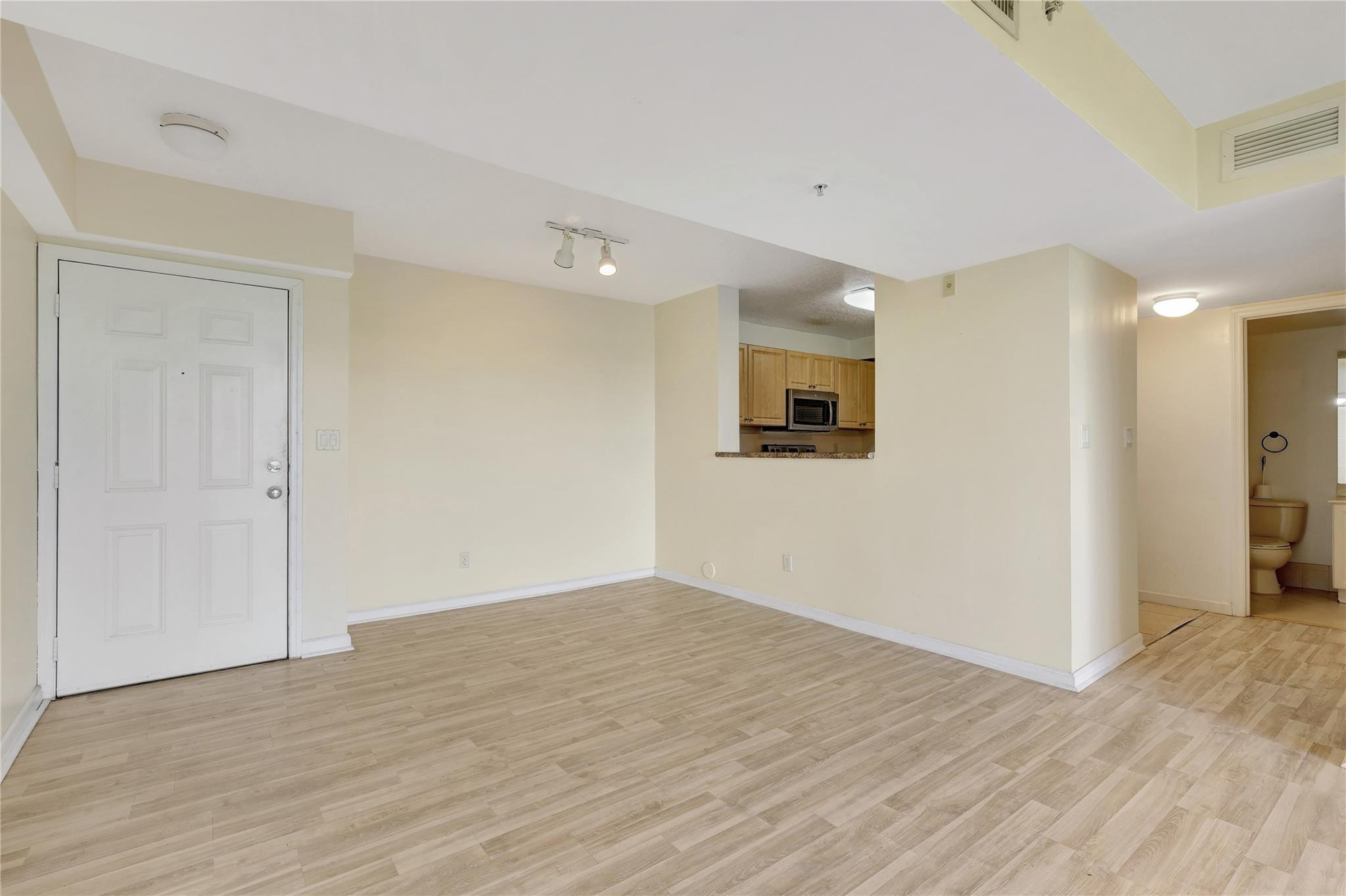 529 E Sheridan Street 3081