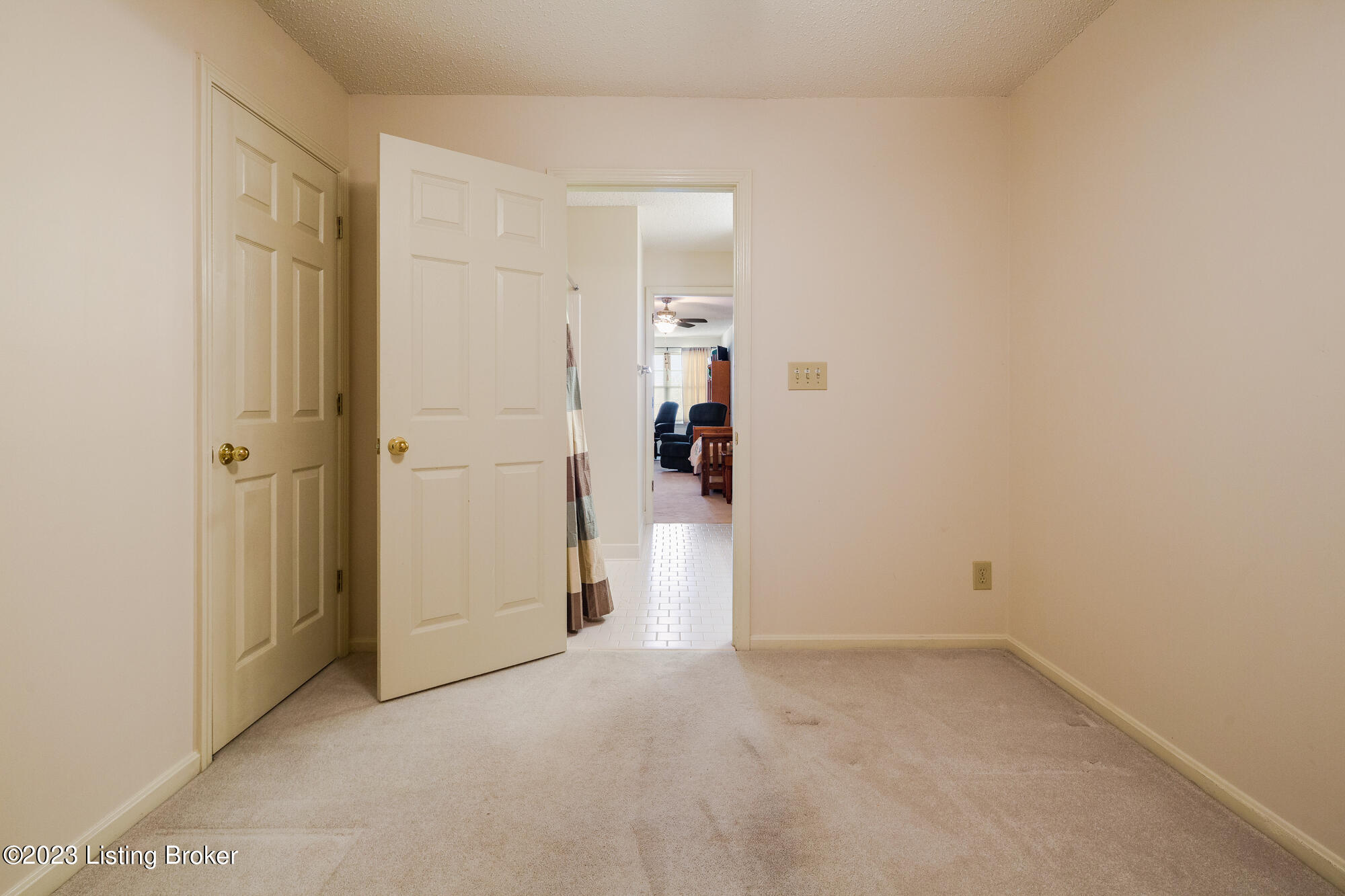 8002 Butler National Ct