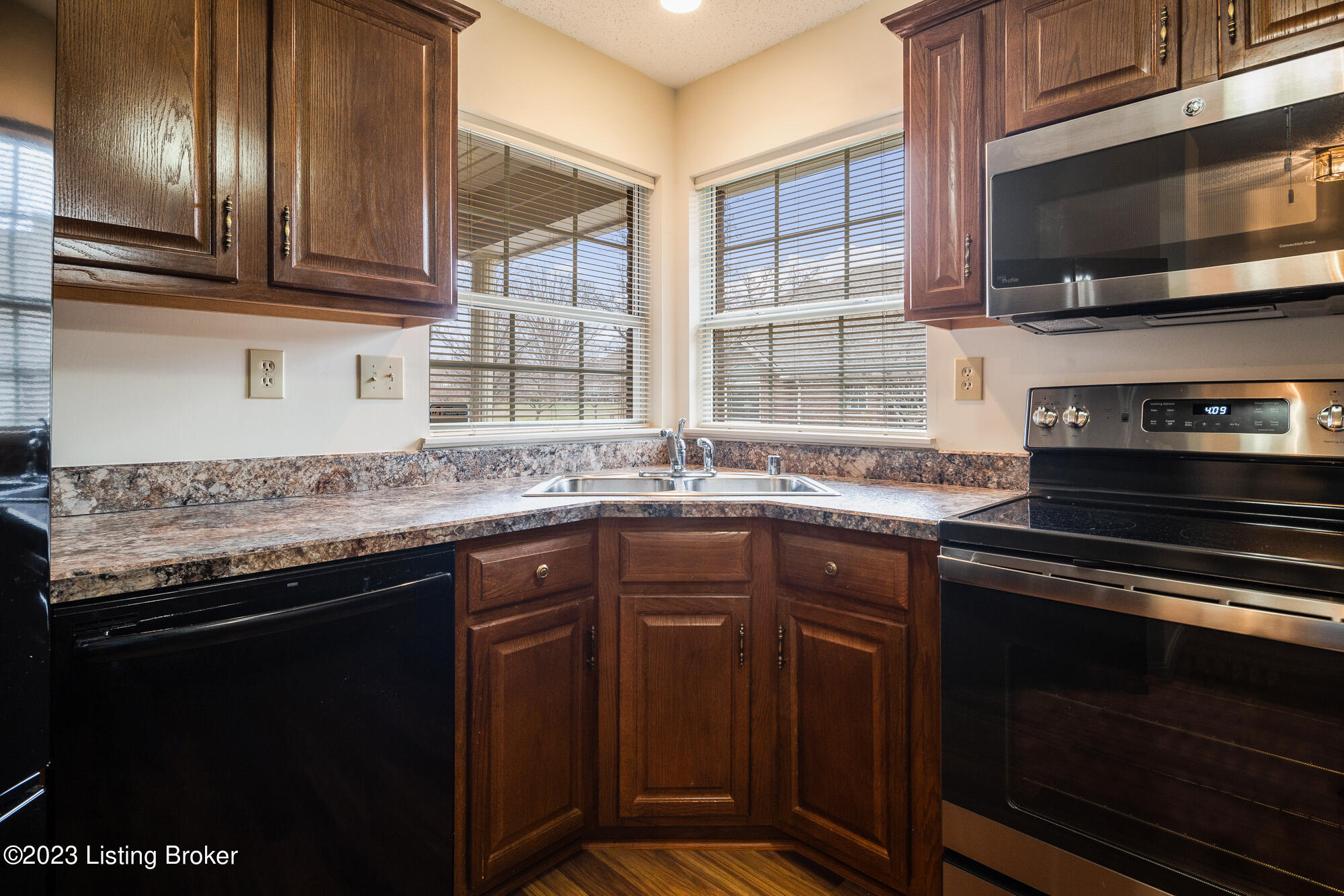 8002 Butler National Ct