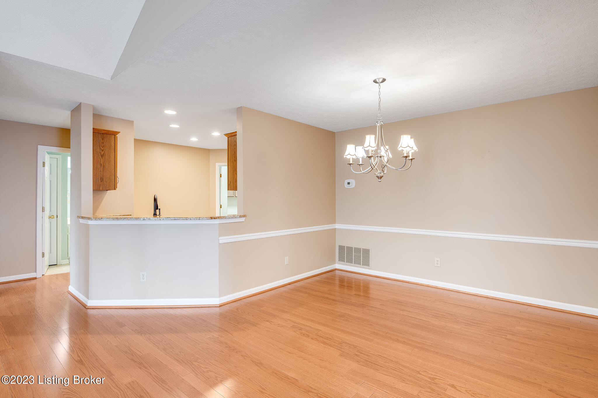 1108 Fox Glen Way