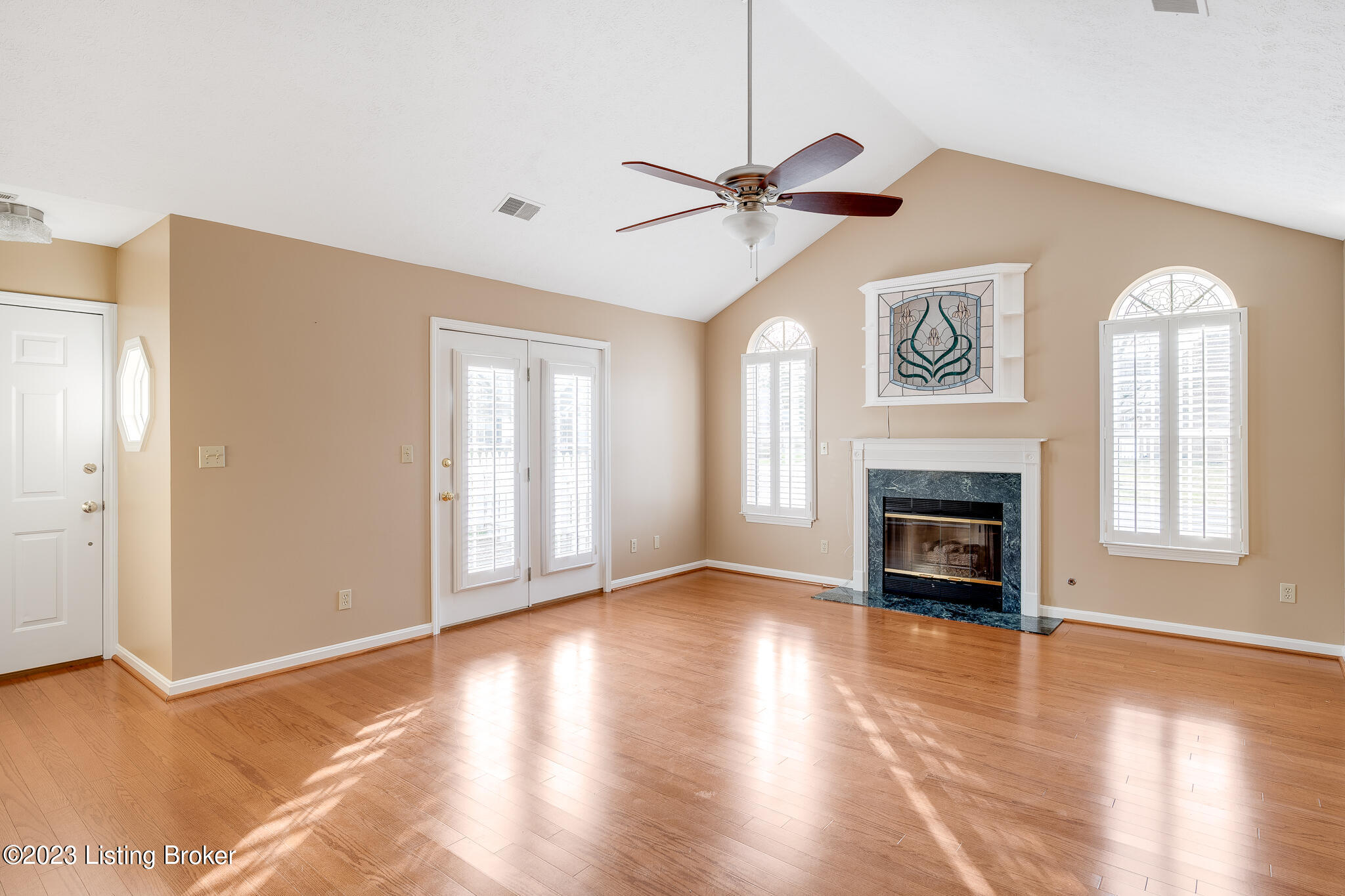 1108 Fox Glen Way