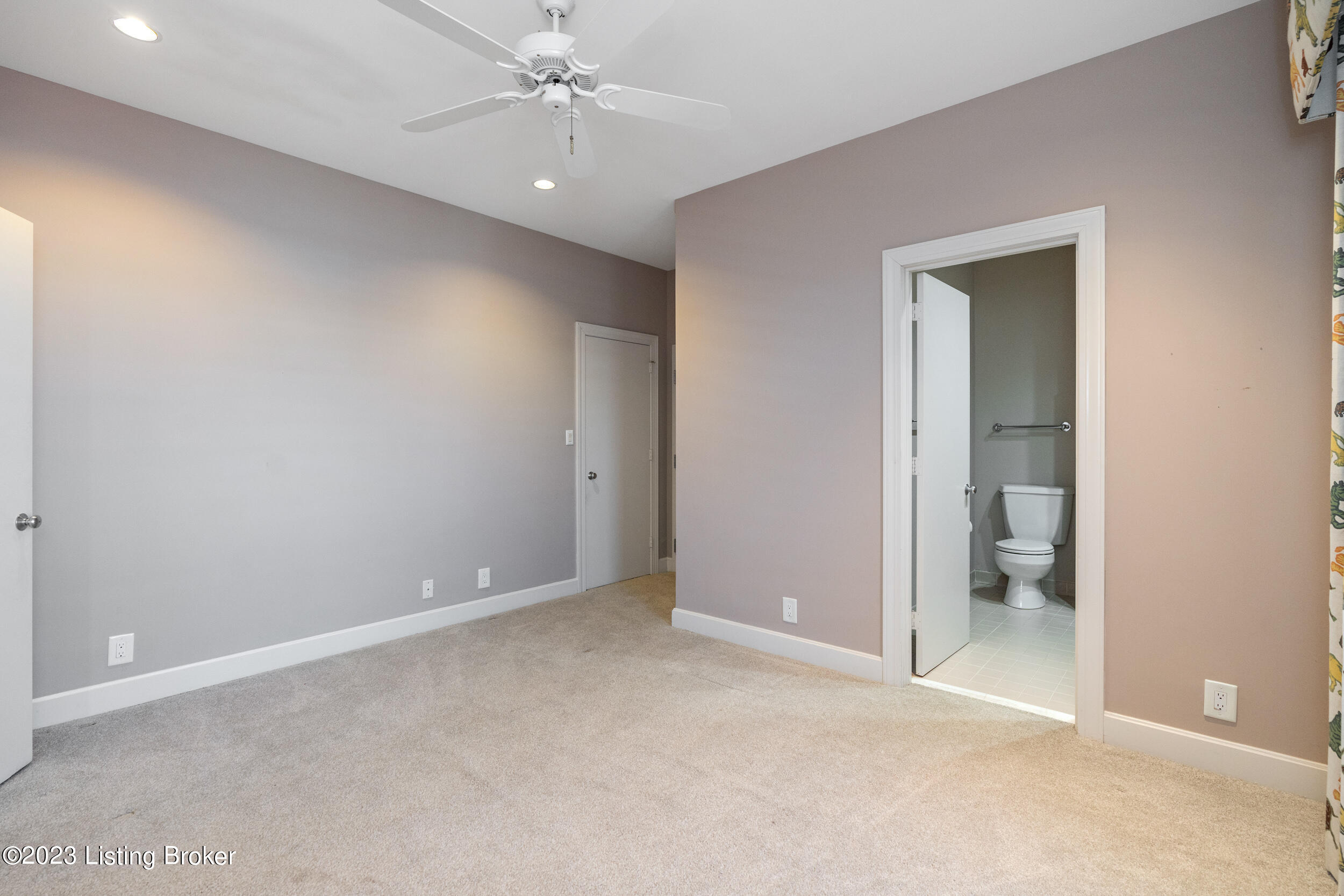 5403 Harbortown Cir