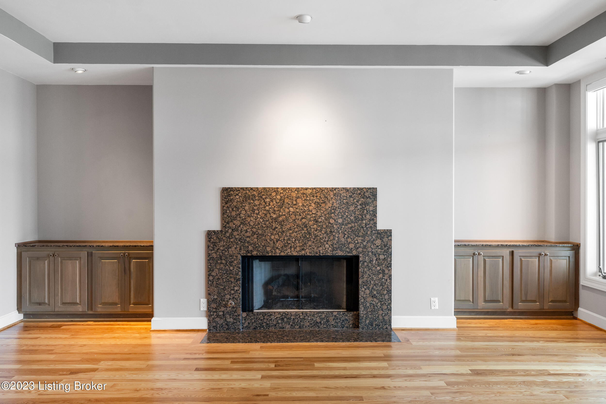 5403 Harbortown Cir