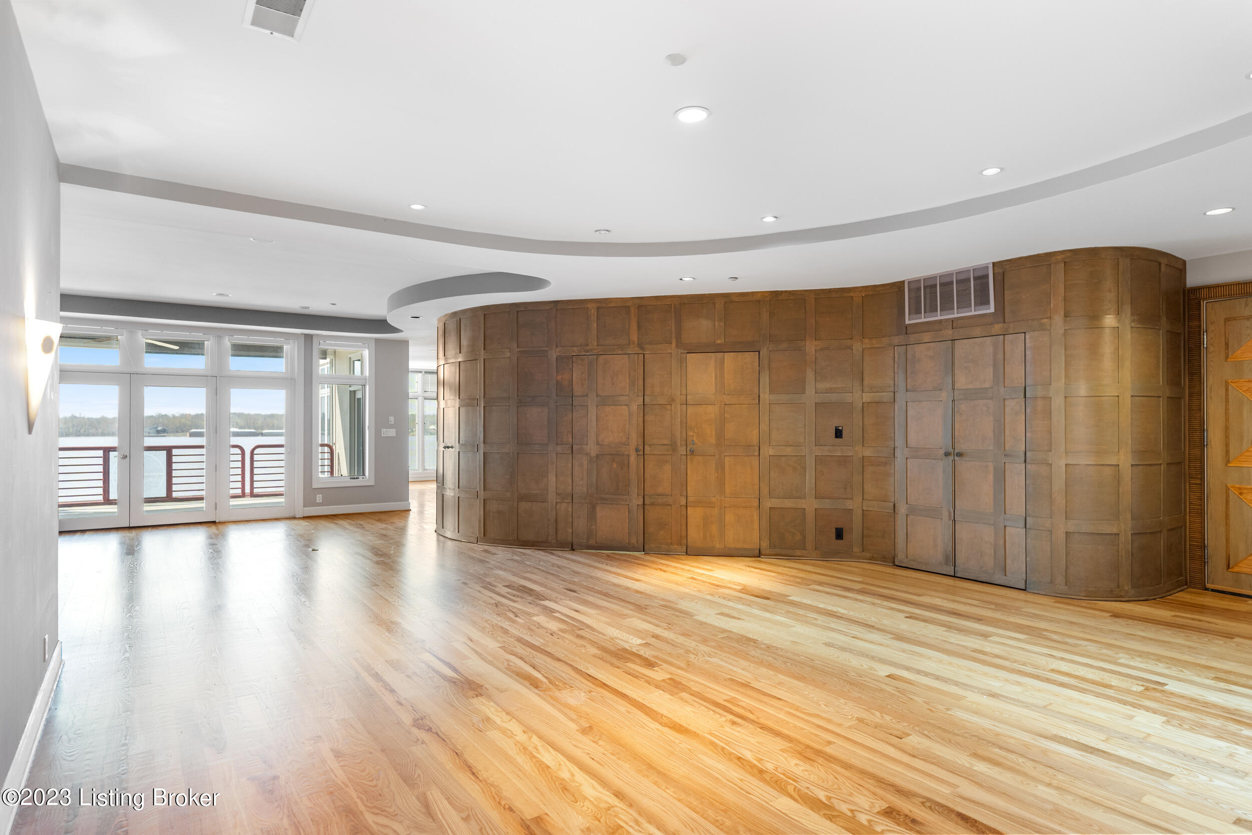 5403 Harbortown Cir