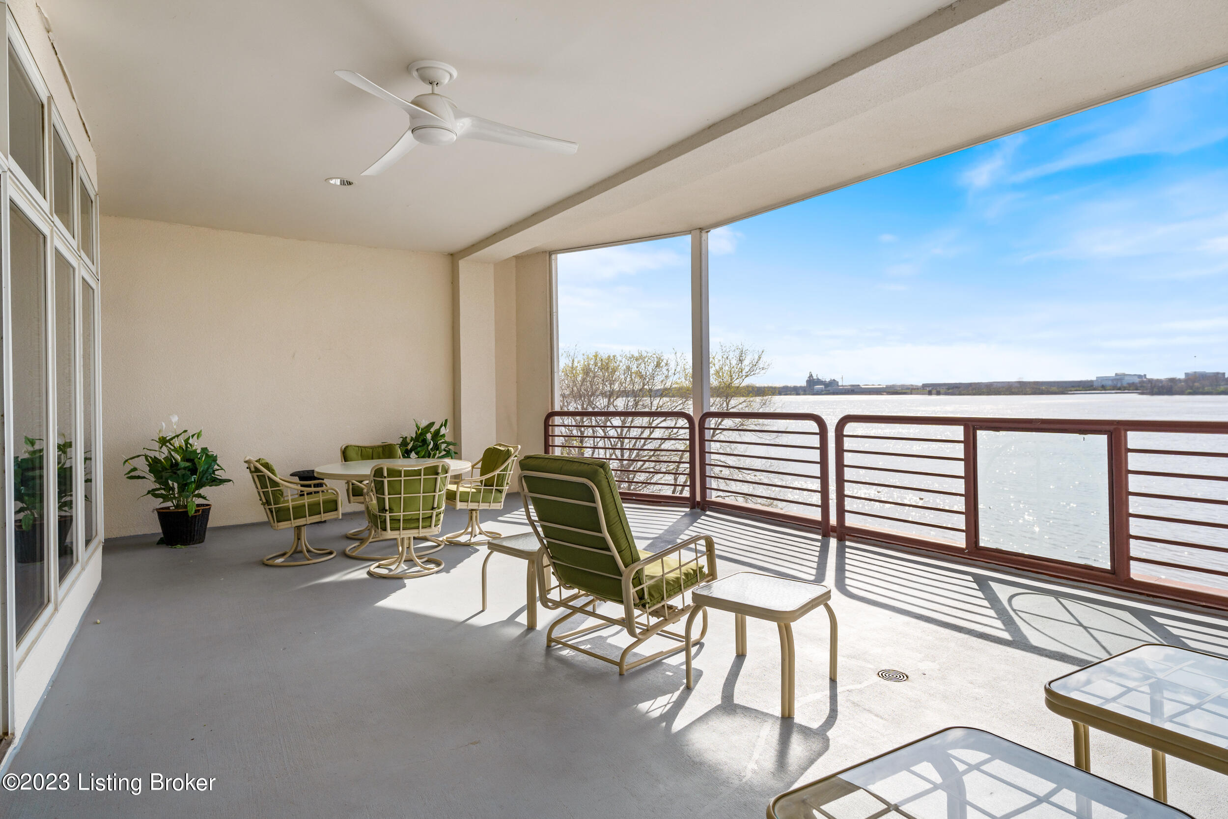 5403 Harbortown Cir