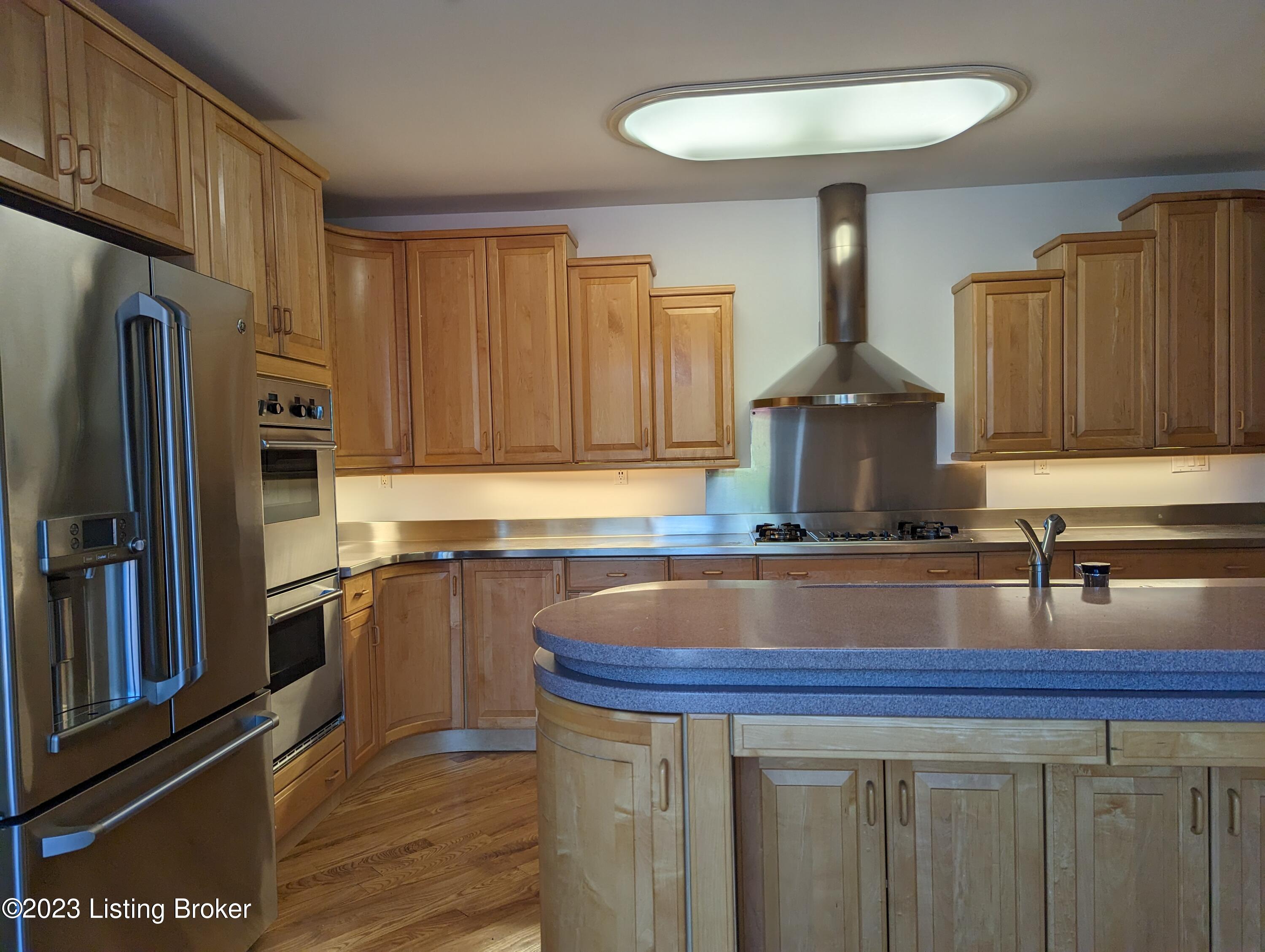 5403 Harbortown Cir