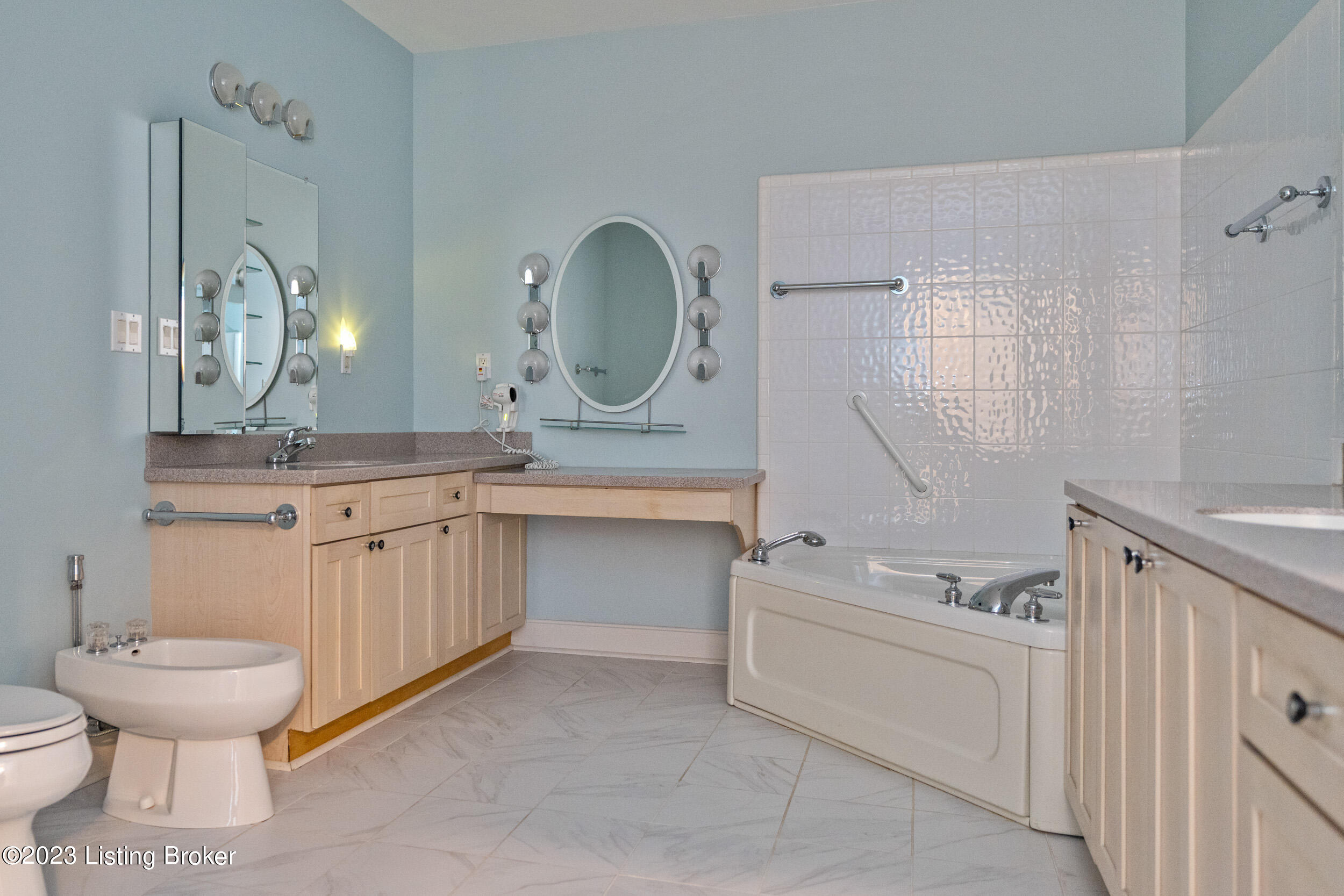 5403 Harbortown Cir
