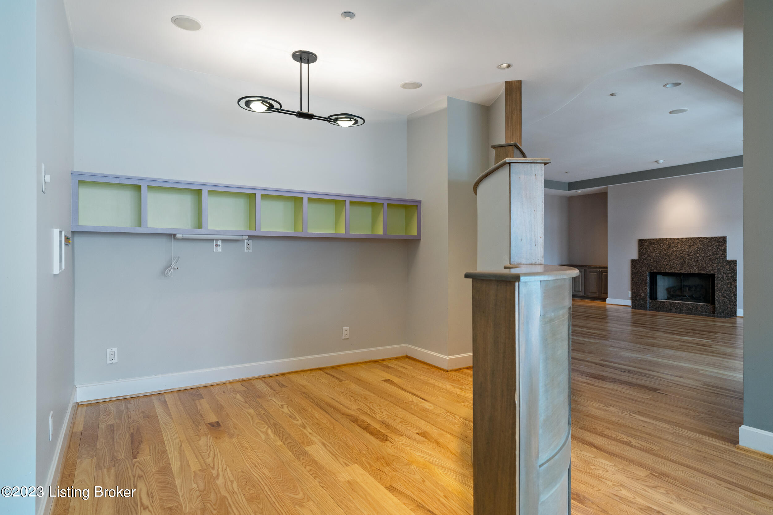5403 Harbortown Cir
