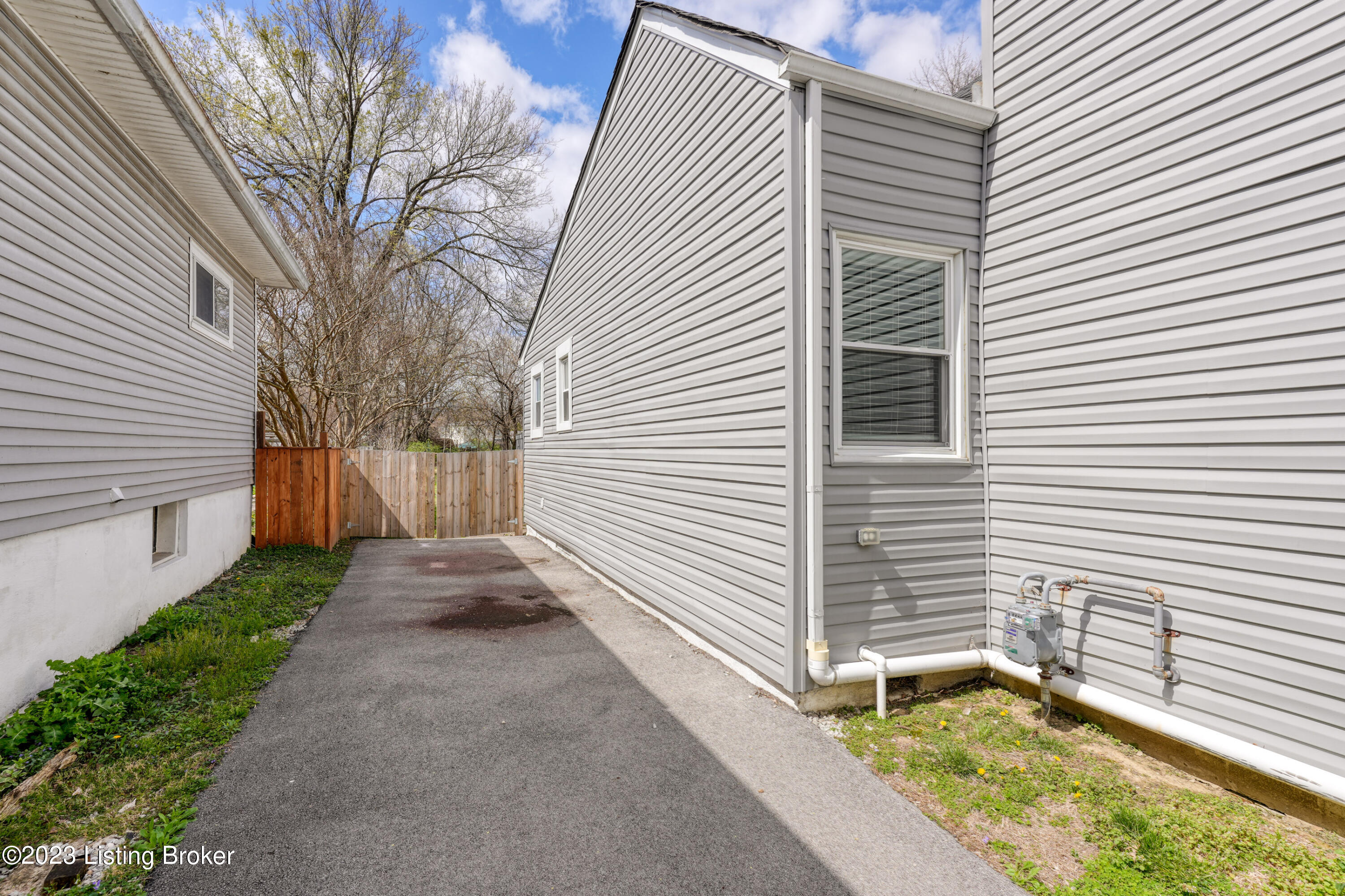 1606 S Shelby St