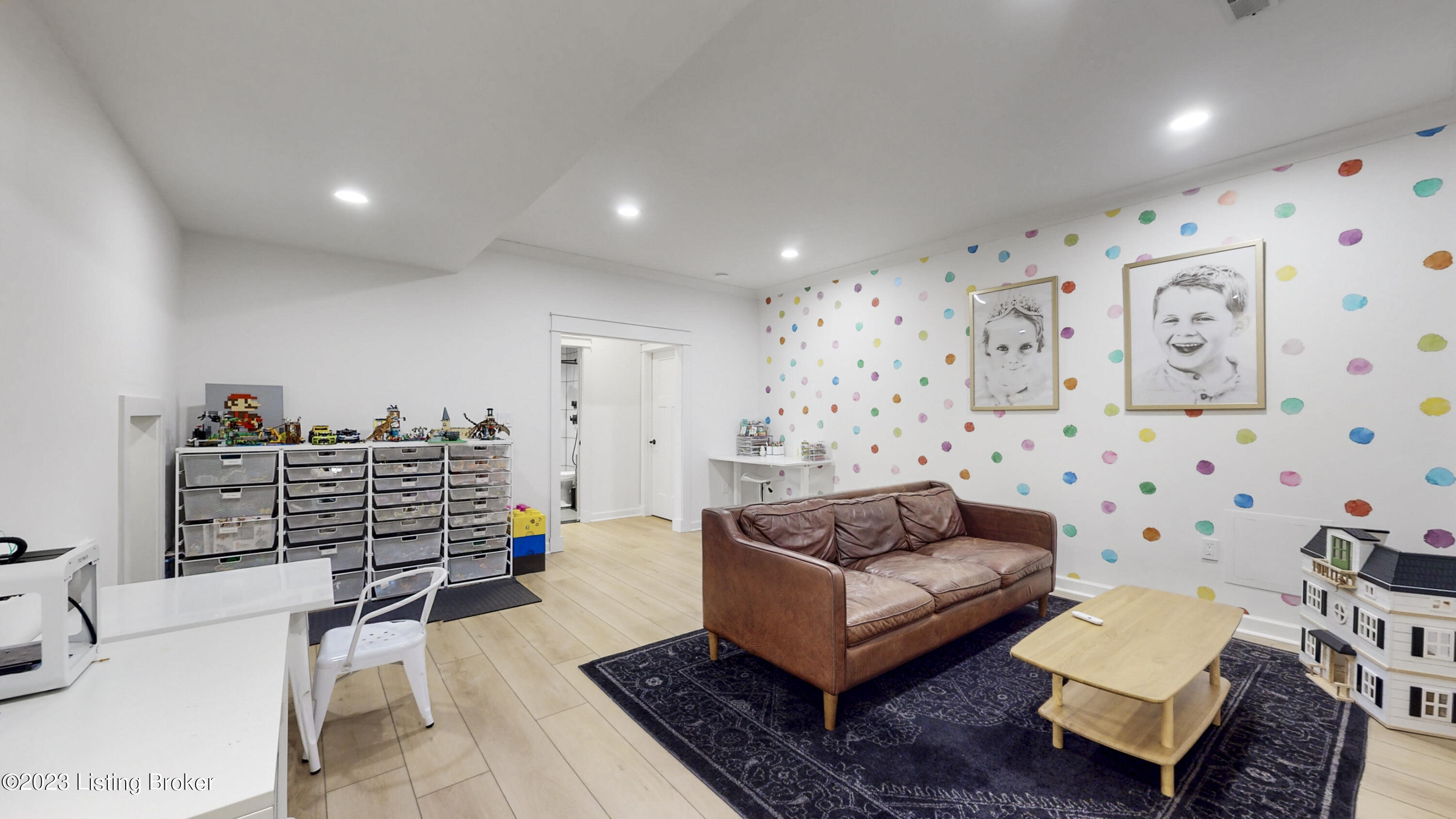 6406 Paintbrush Ln