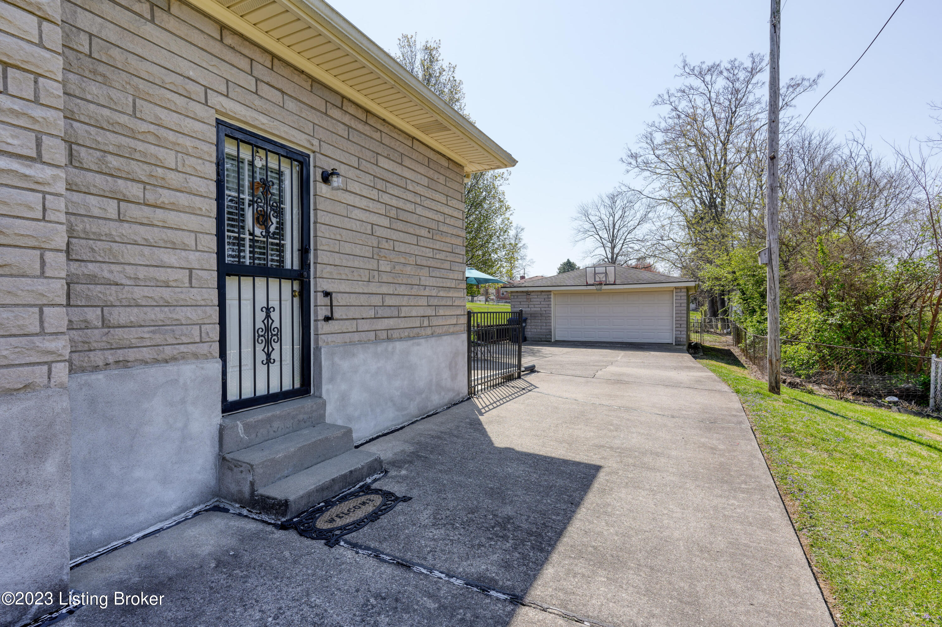 5404 Georgia Ln